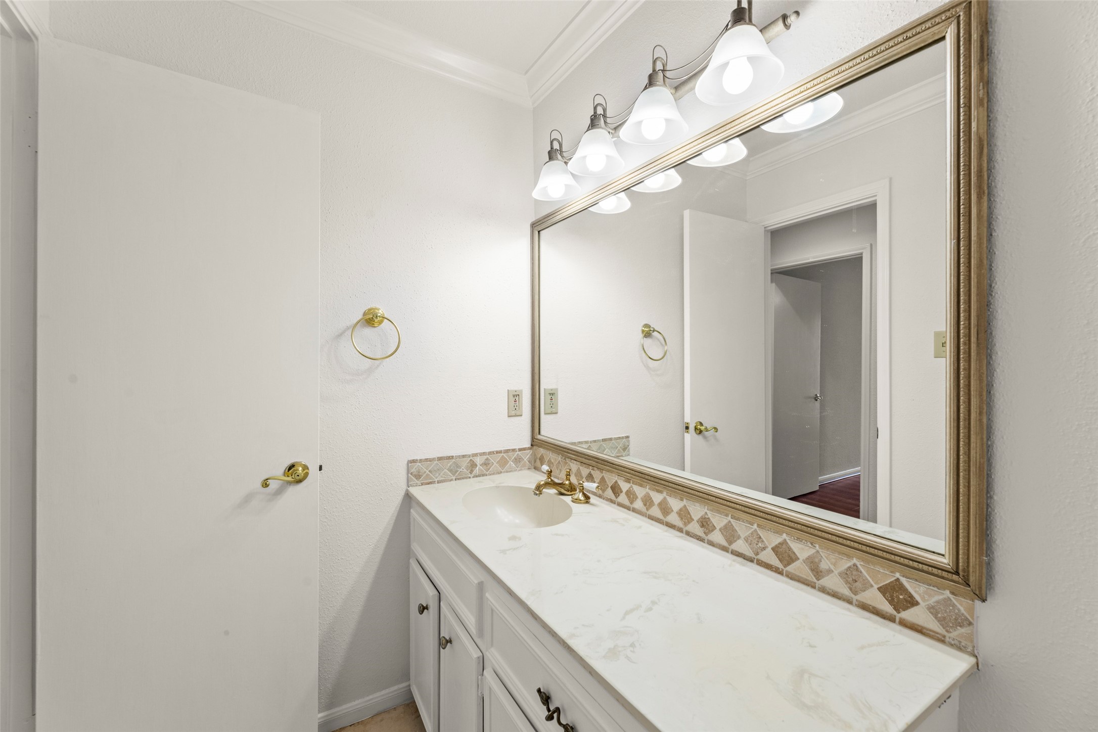 2602 Rice Boulevard Property Photo 13