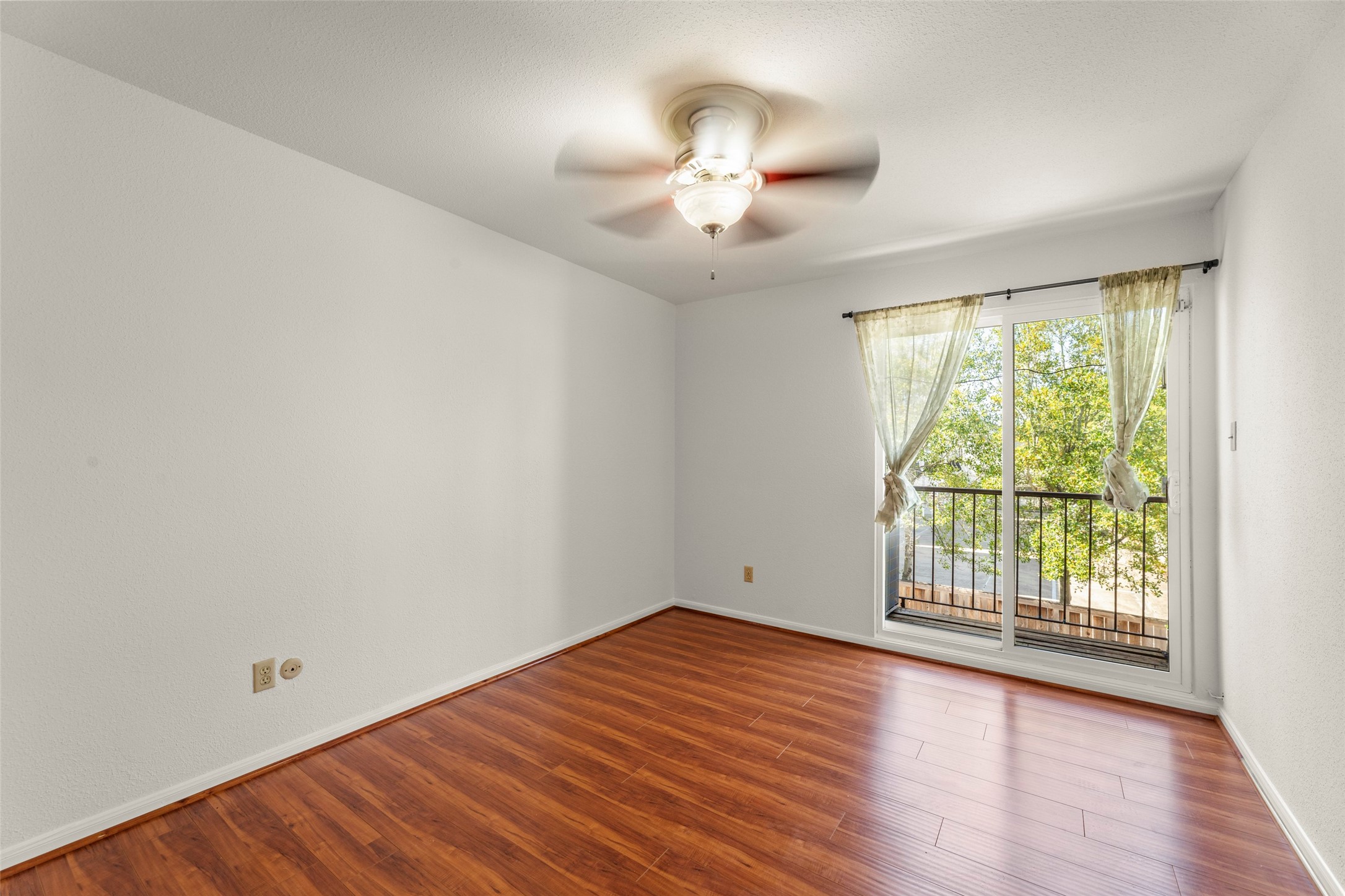 2602 Rice Boulevard Property Photo 17