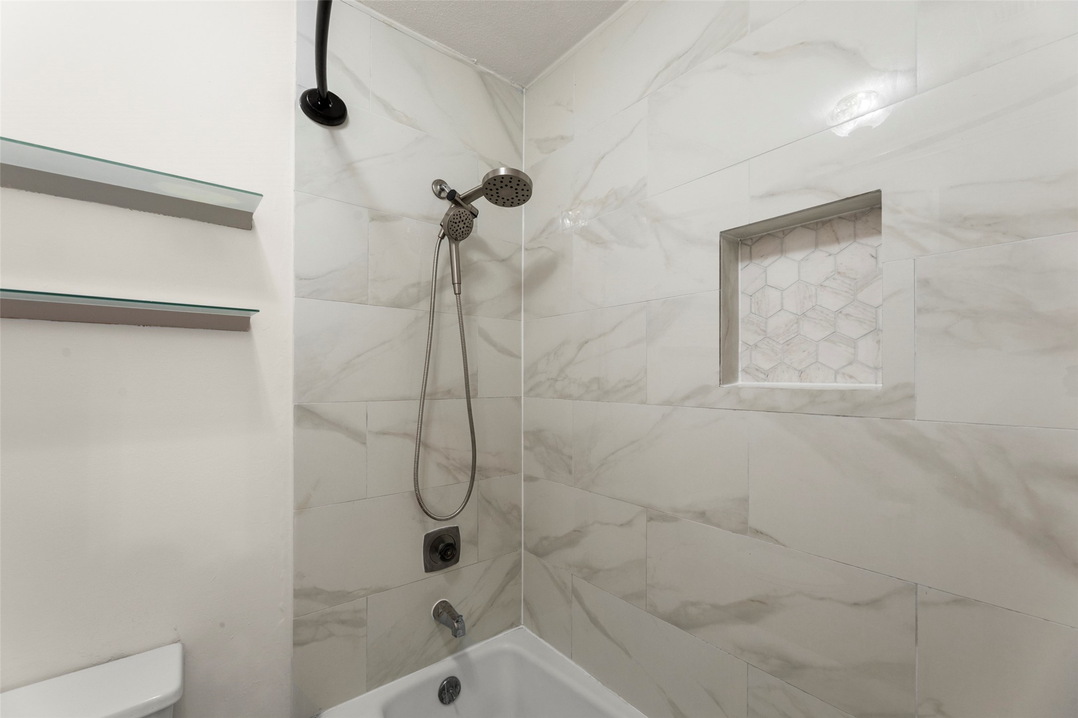 2602 Rice Boulevard Property Photo 19