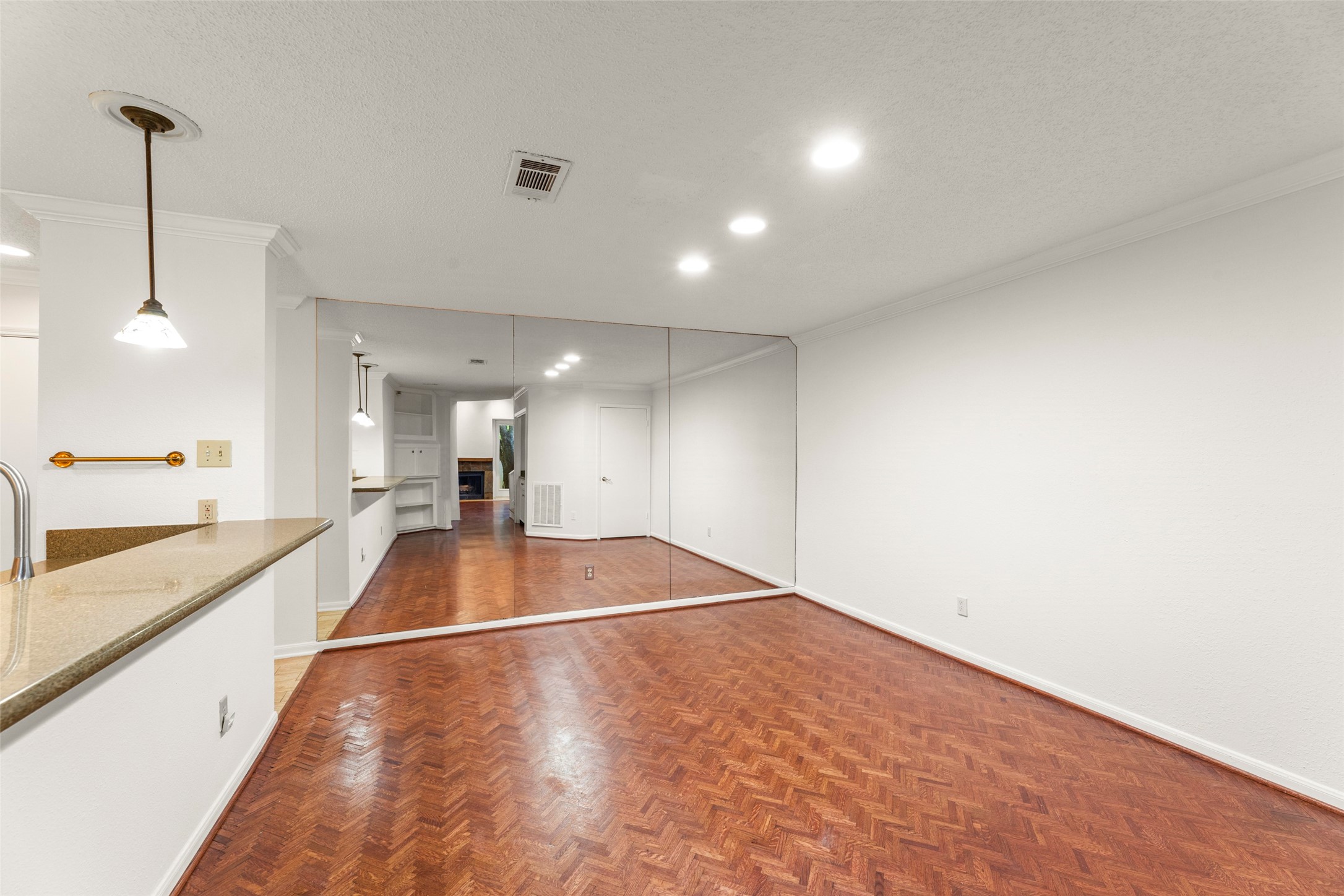 2602 Rice Boulevard Property Photo 22