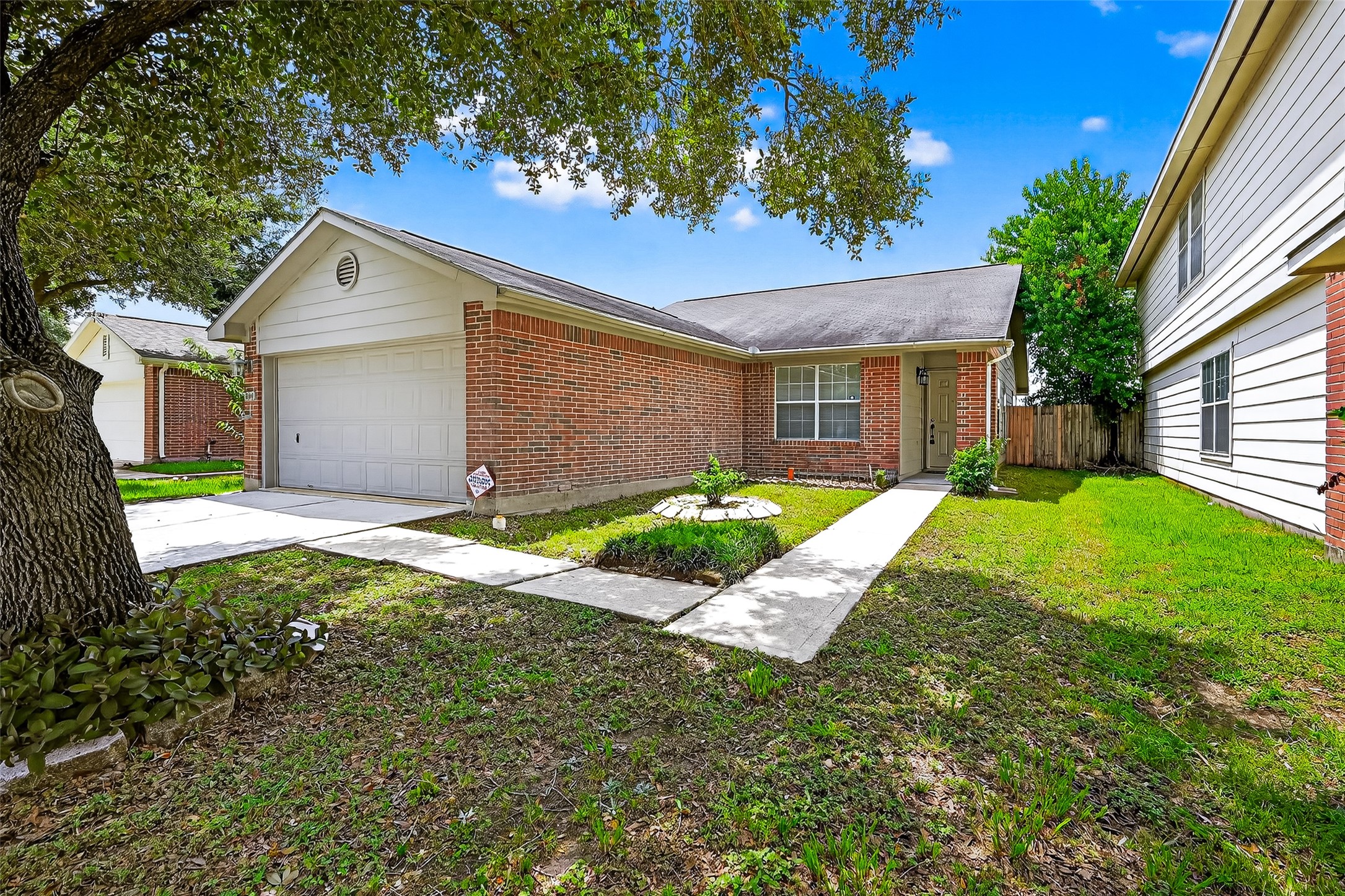 8414 Dovecott Lane Property Photo 5