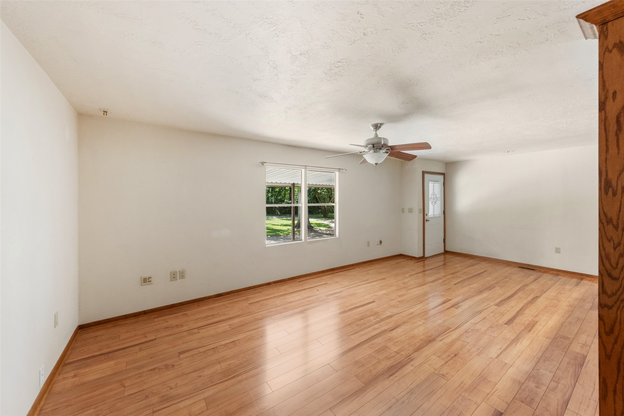 10291 Hart Road Property Photo 15