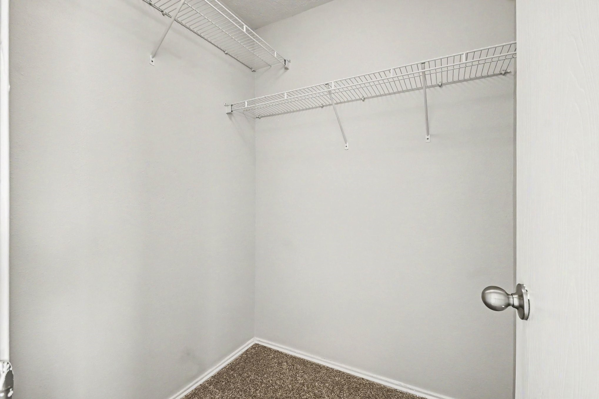 13923 Marners Court Property Photo 18