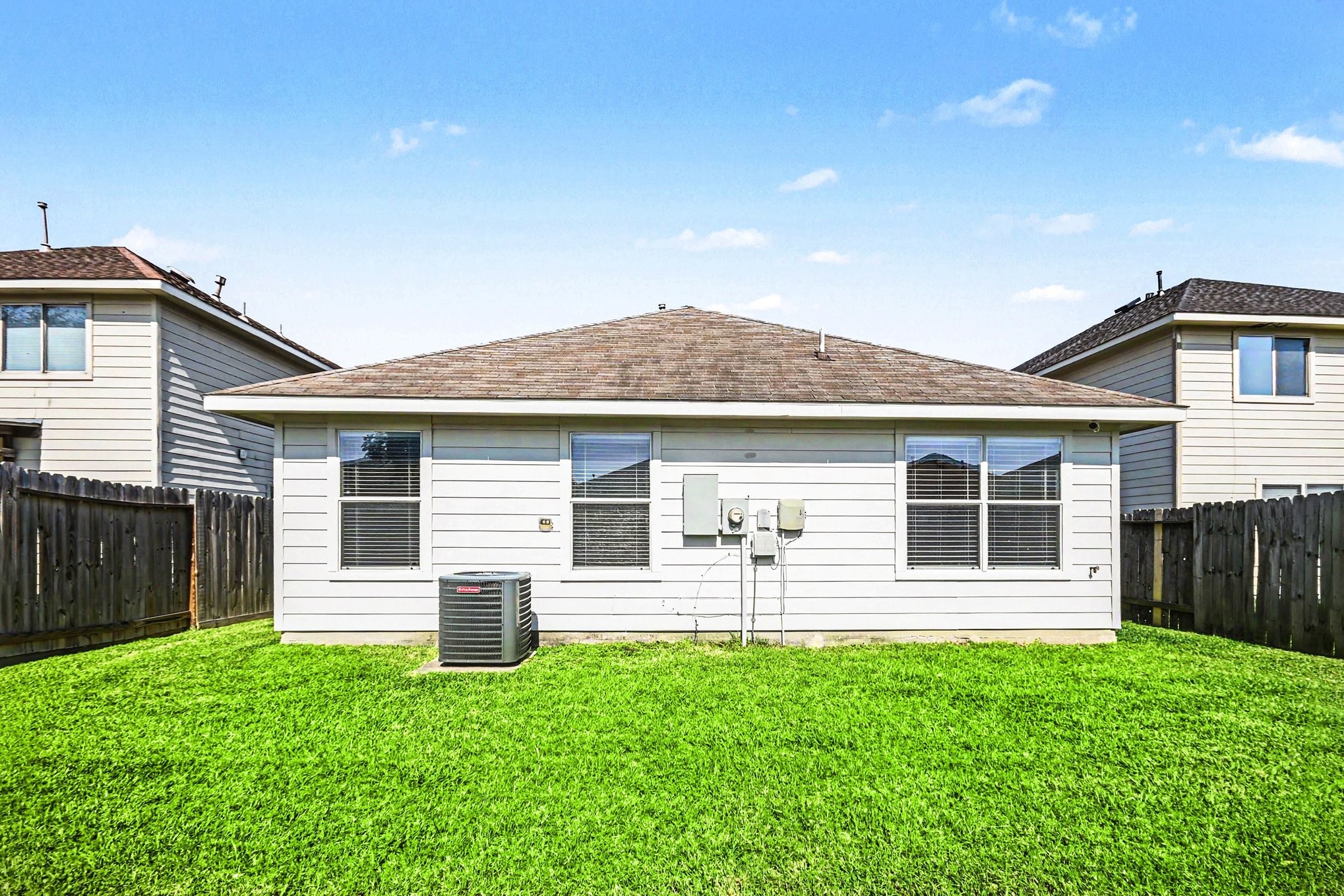 13923 Marners Court Property Photo 23