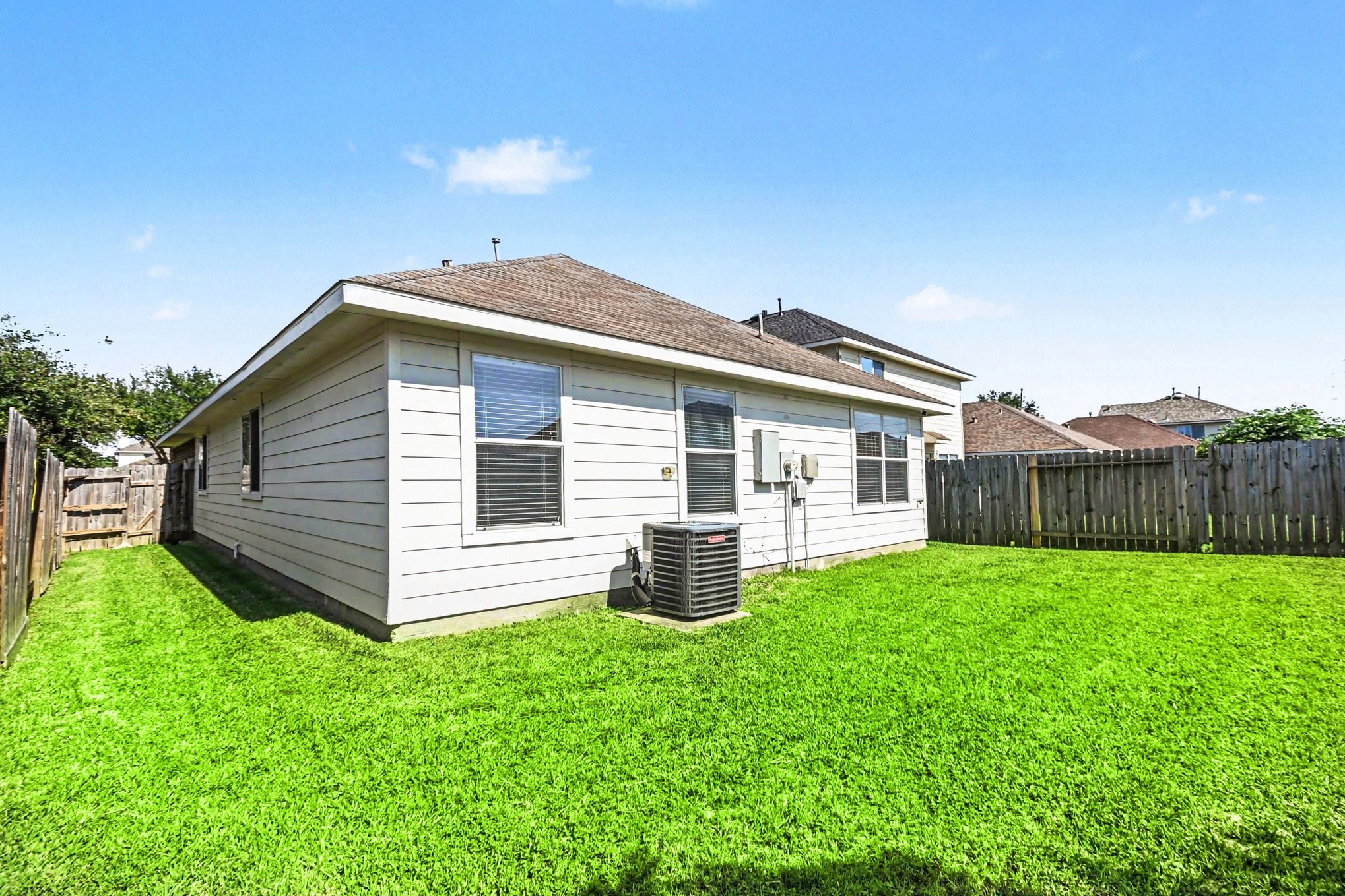 13923 Marners Court Property Photo 24