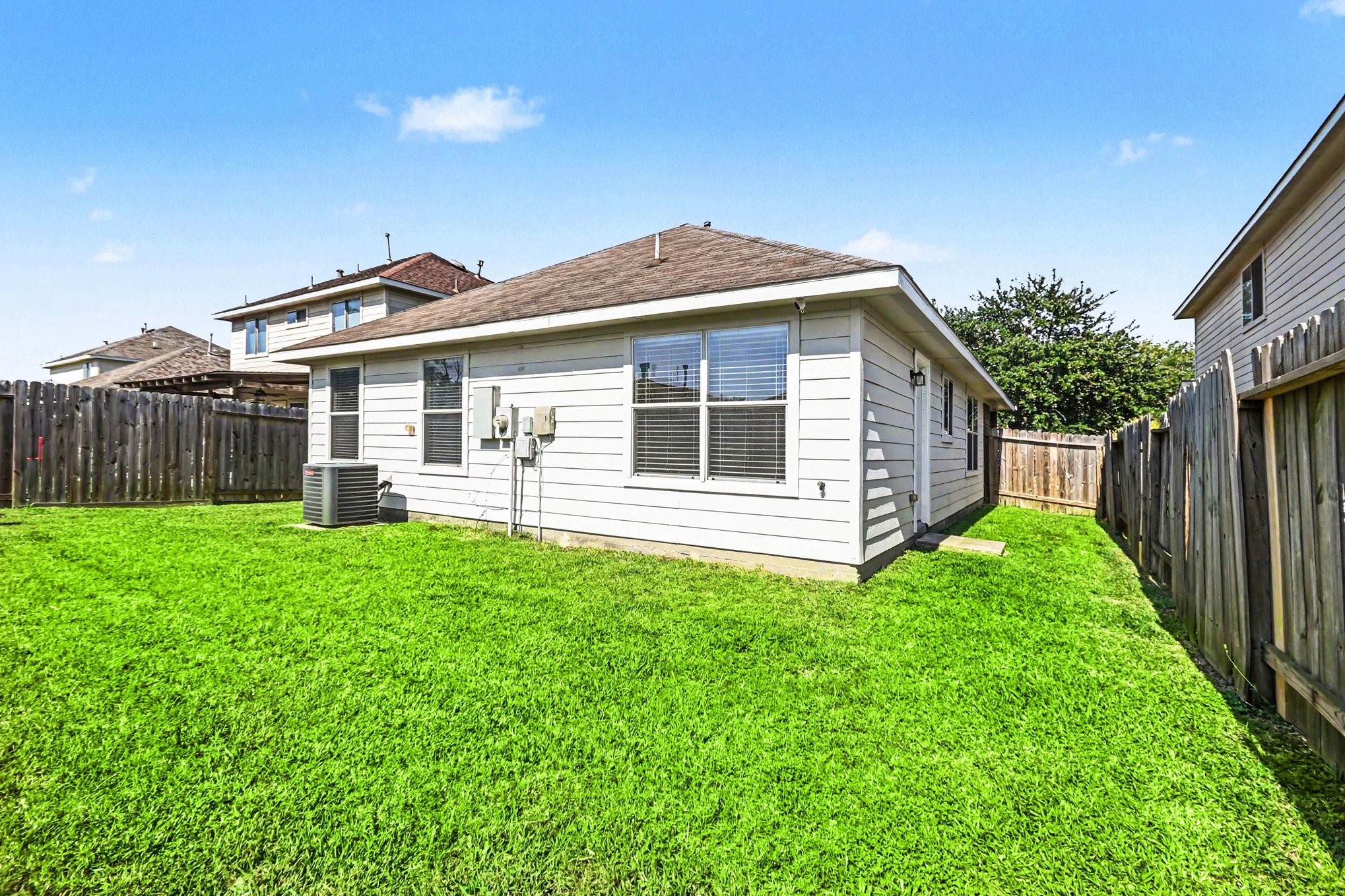 13923 Marners Court Property Photo 26