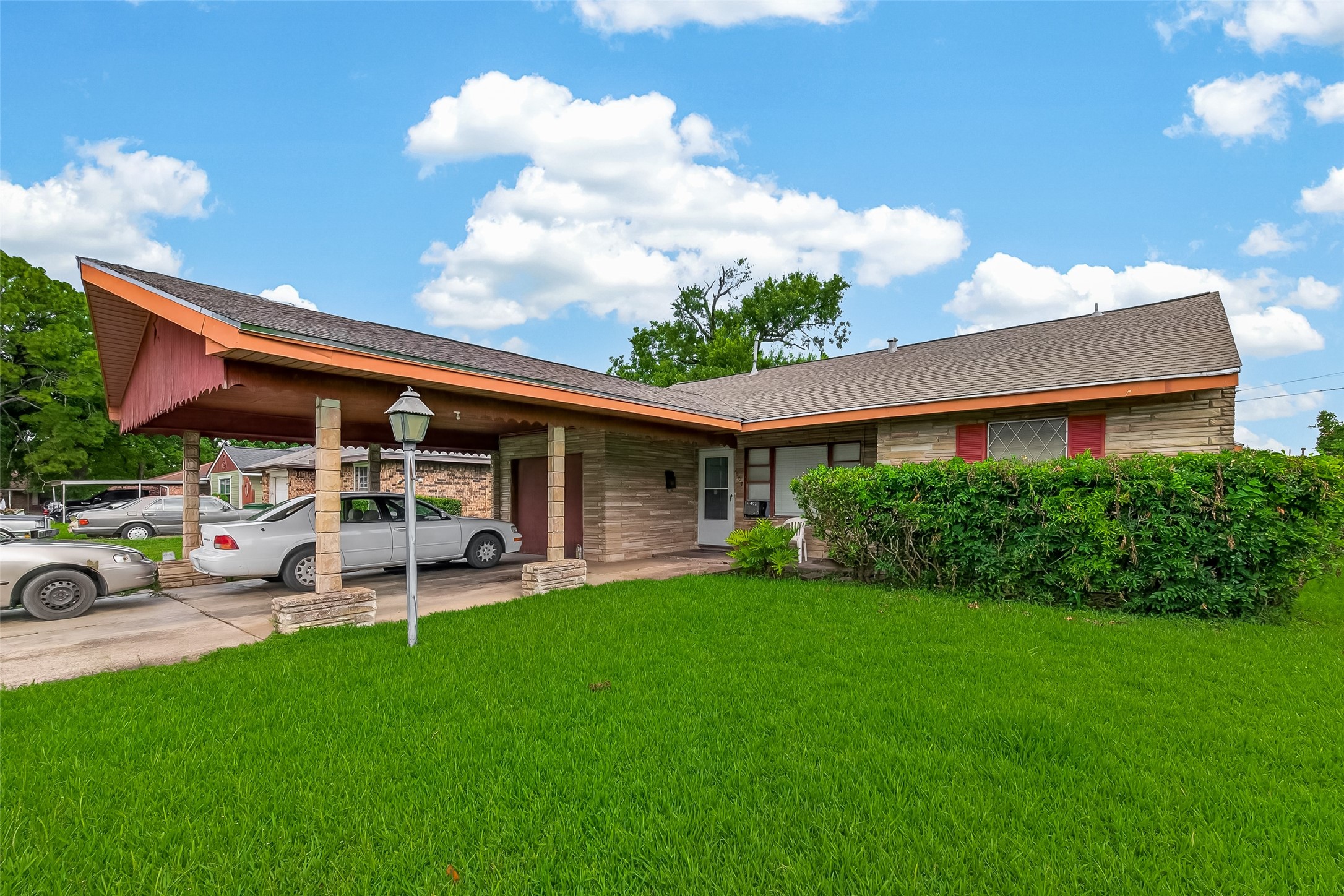 2507 12th Street Property Photo 3
