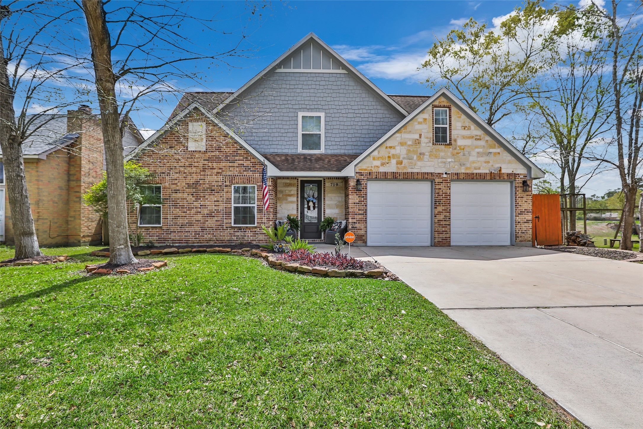 719 Tarpaulin Way Property Photo