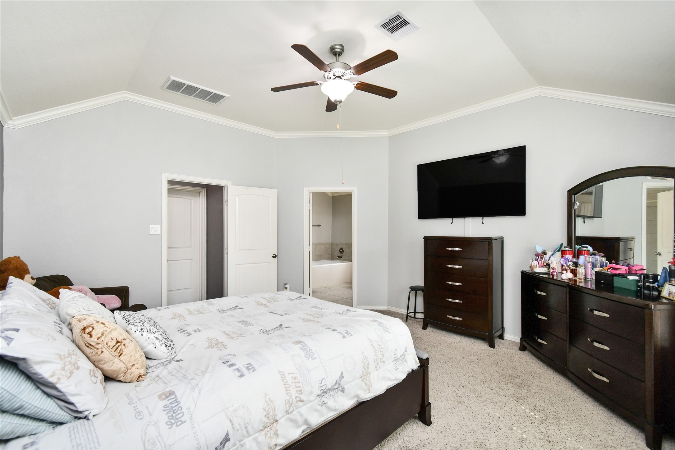 652 Maple Point Drive E Property Photo 22
