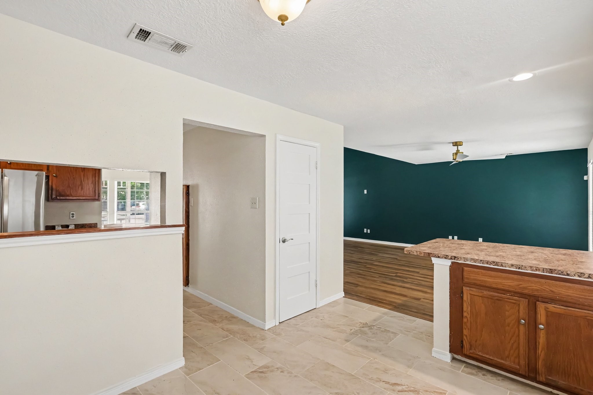 8503 Grove Park Drive Property Photo 10