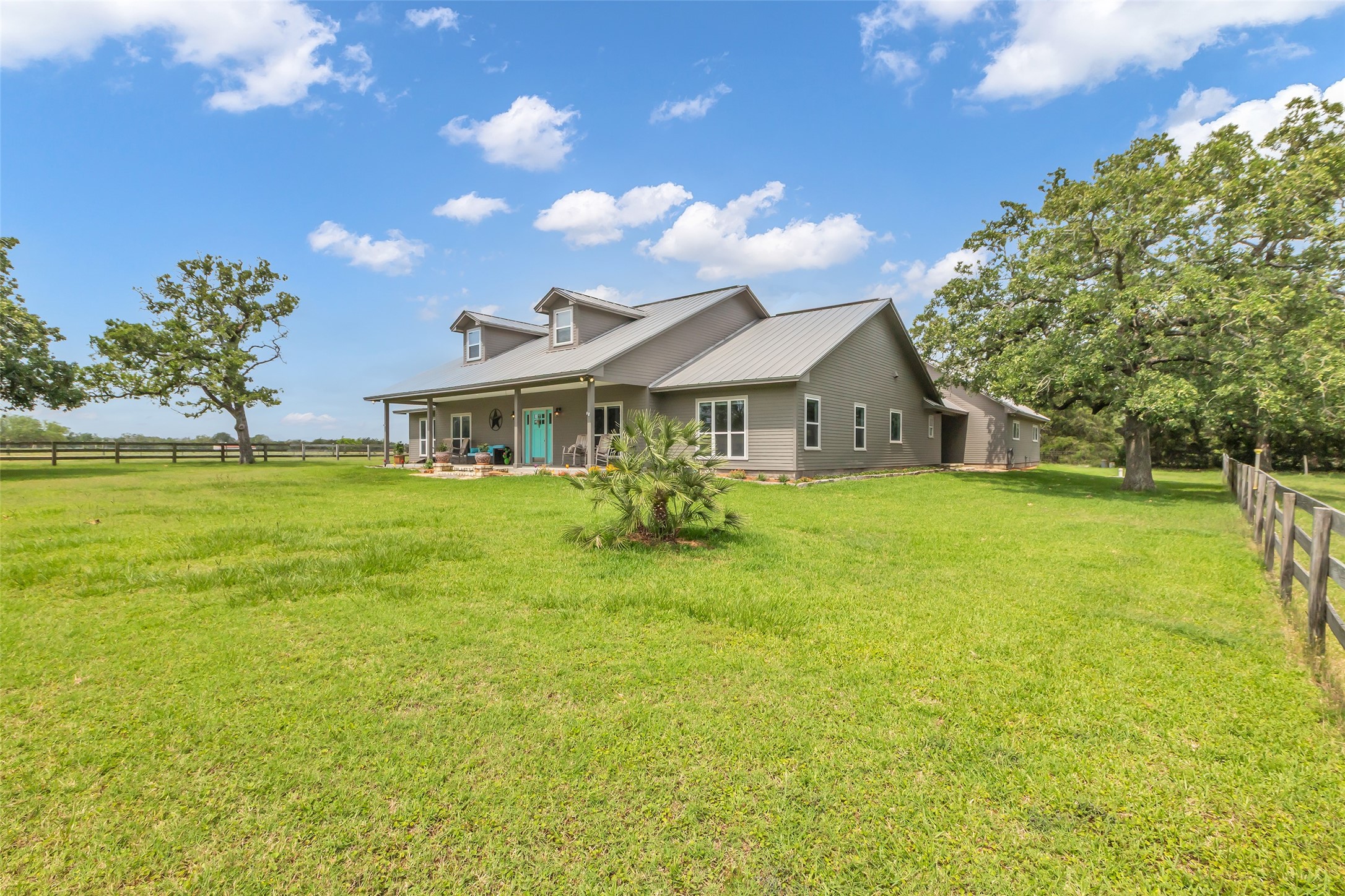 3738 E Parker Road Property Photo 5