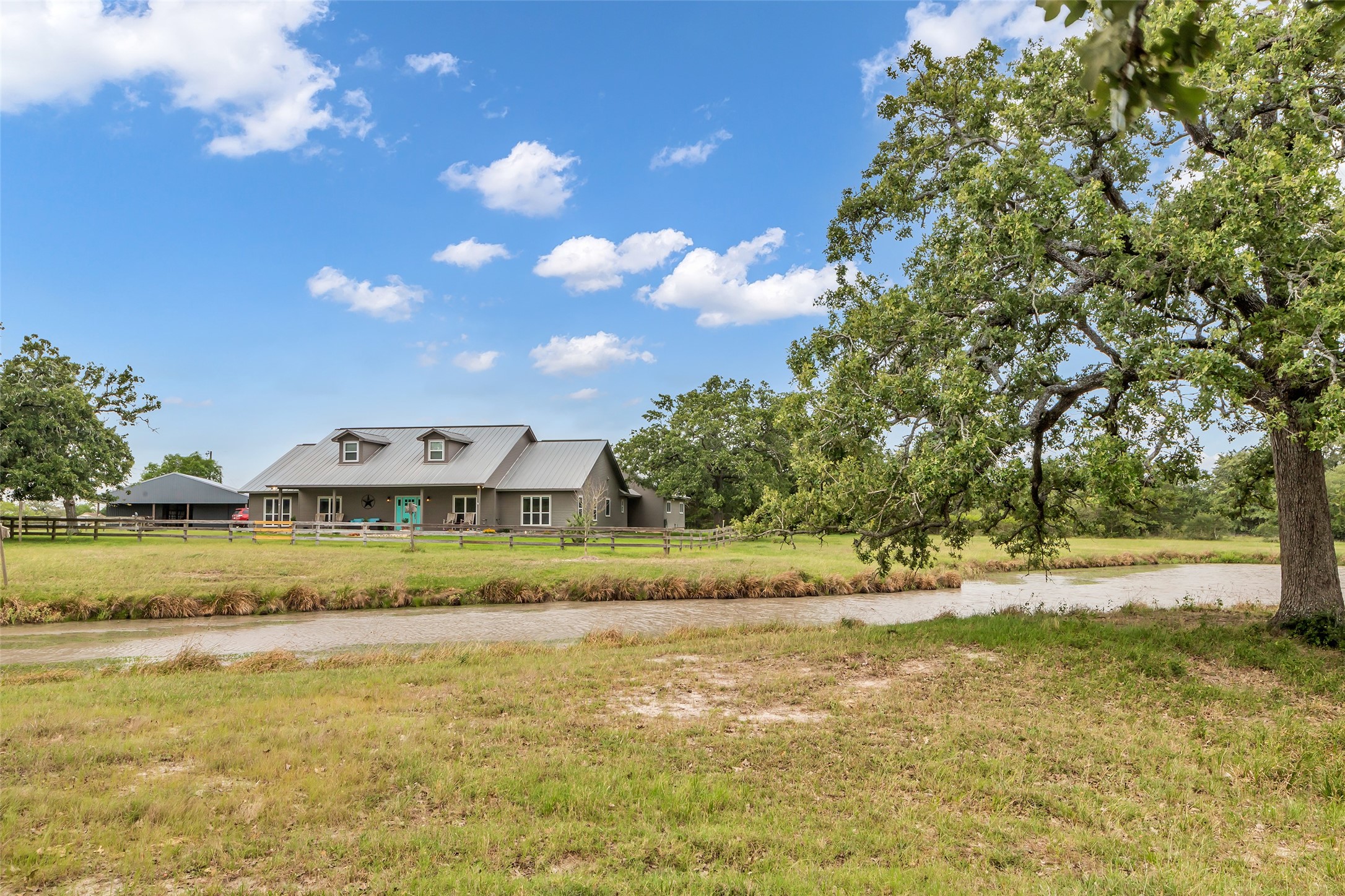 3738 E Parker Road Property Photo 36