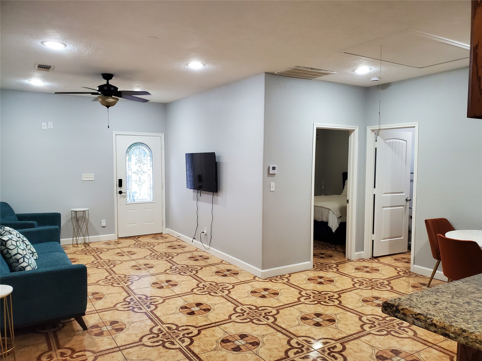 15 Stiles Street Property Photo 3