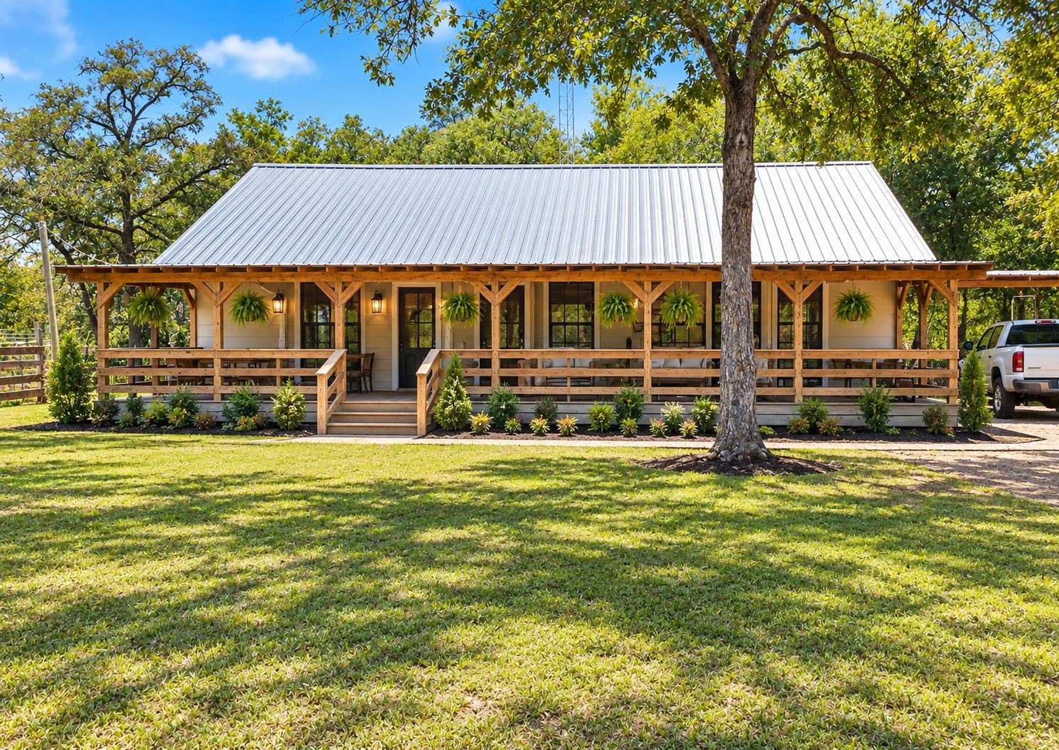 7705 County Road 342 Property Photo 2
