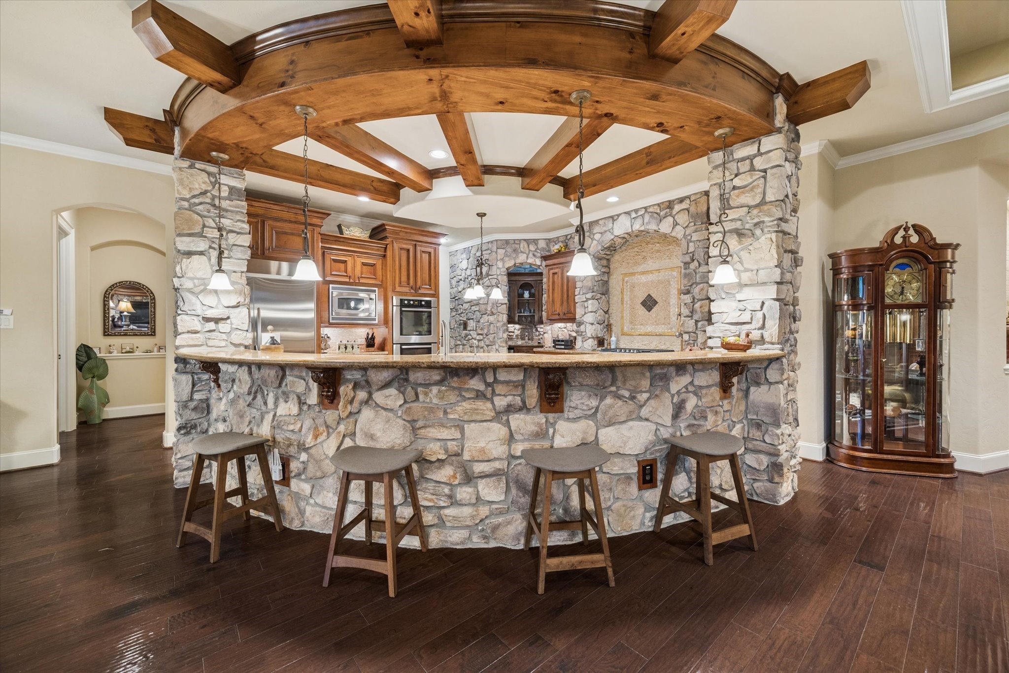 53 New Oak Trail Property Photo 7