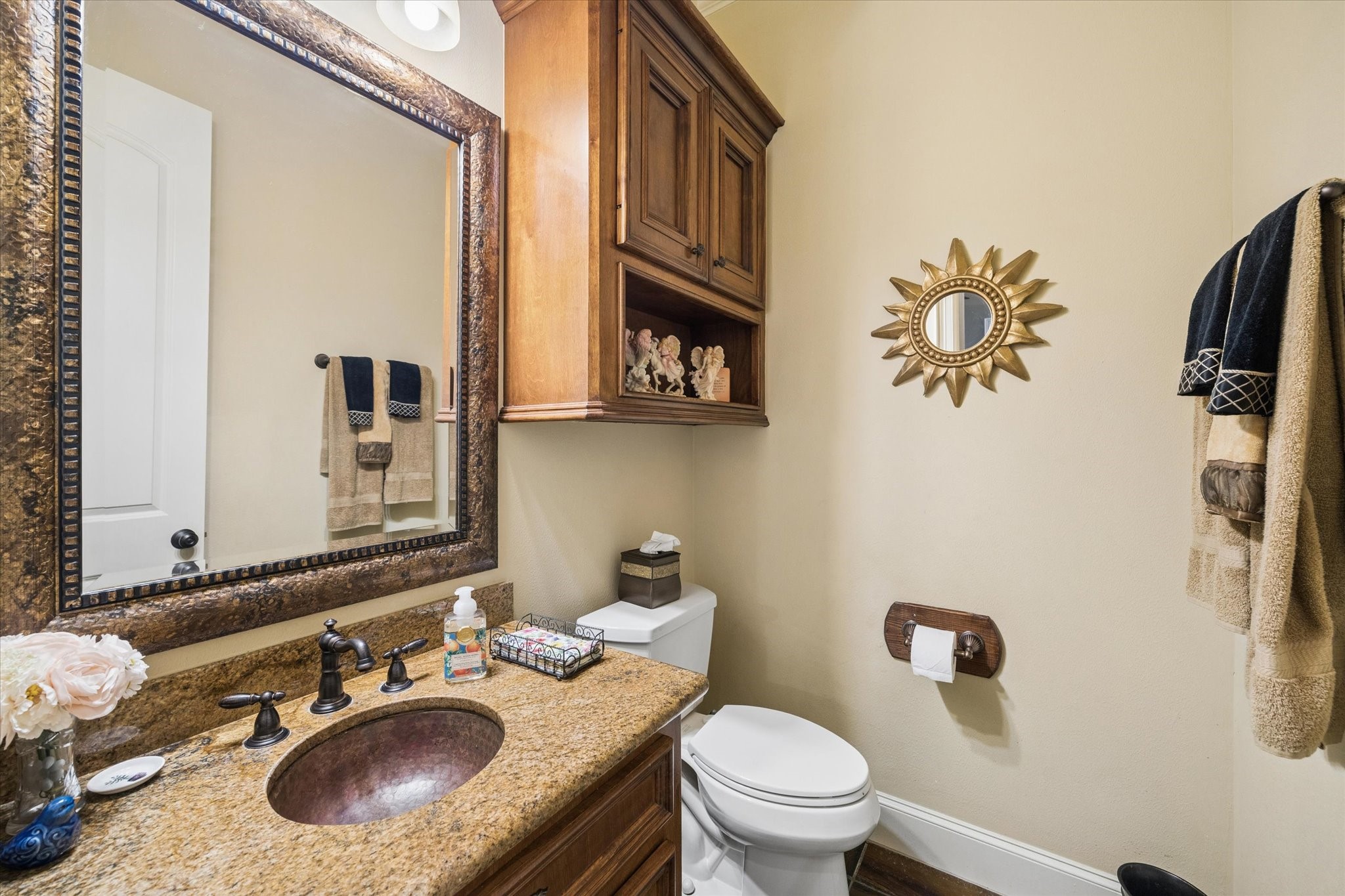 53 New Oak Trail Property Photo 15