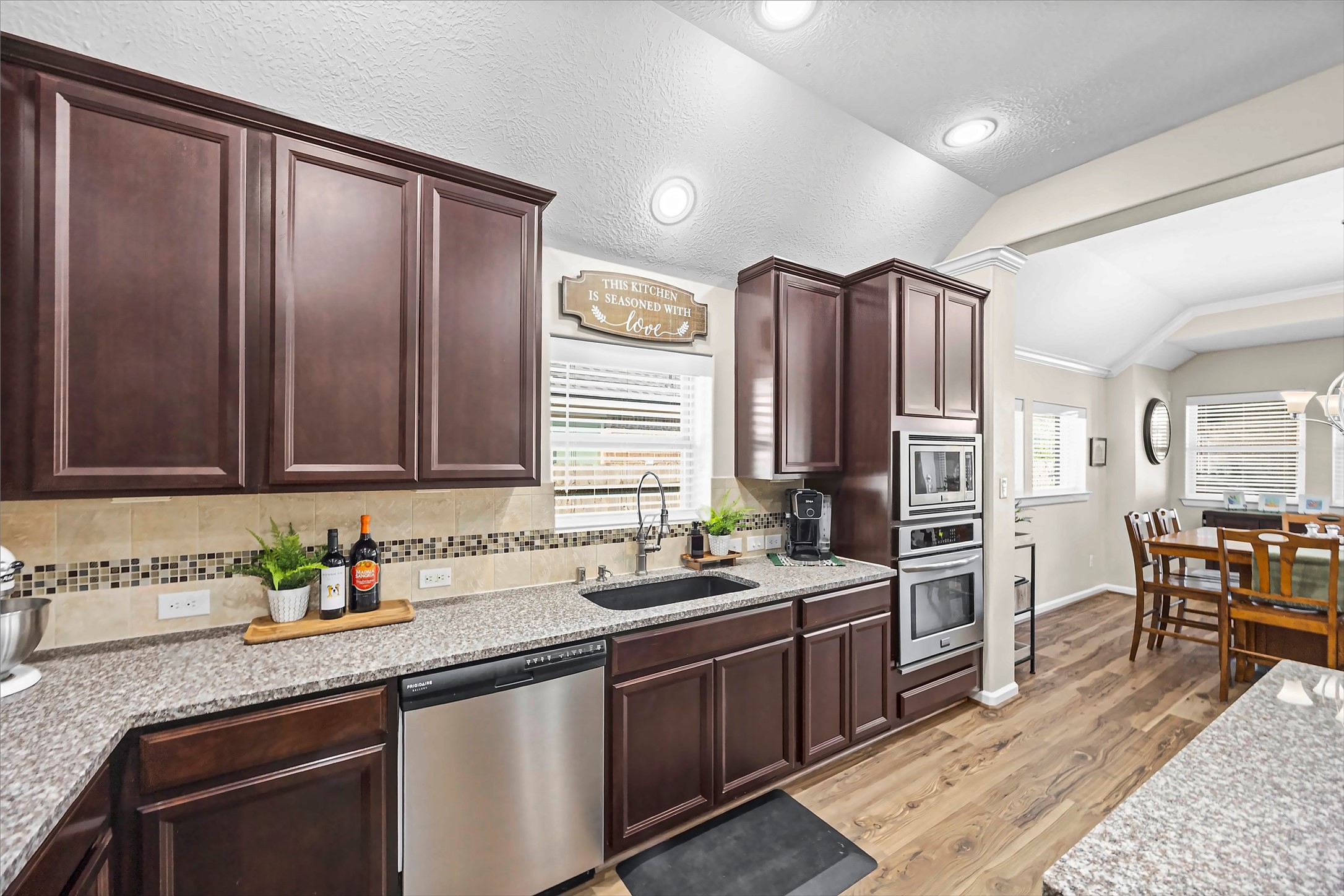 3306 Asbury Glen Court Property Photo 12
