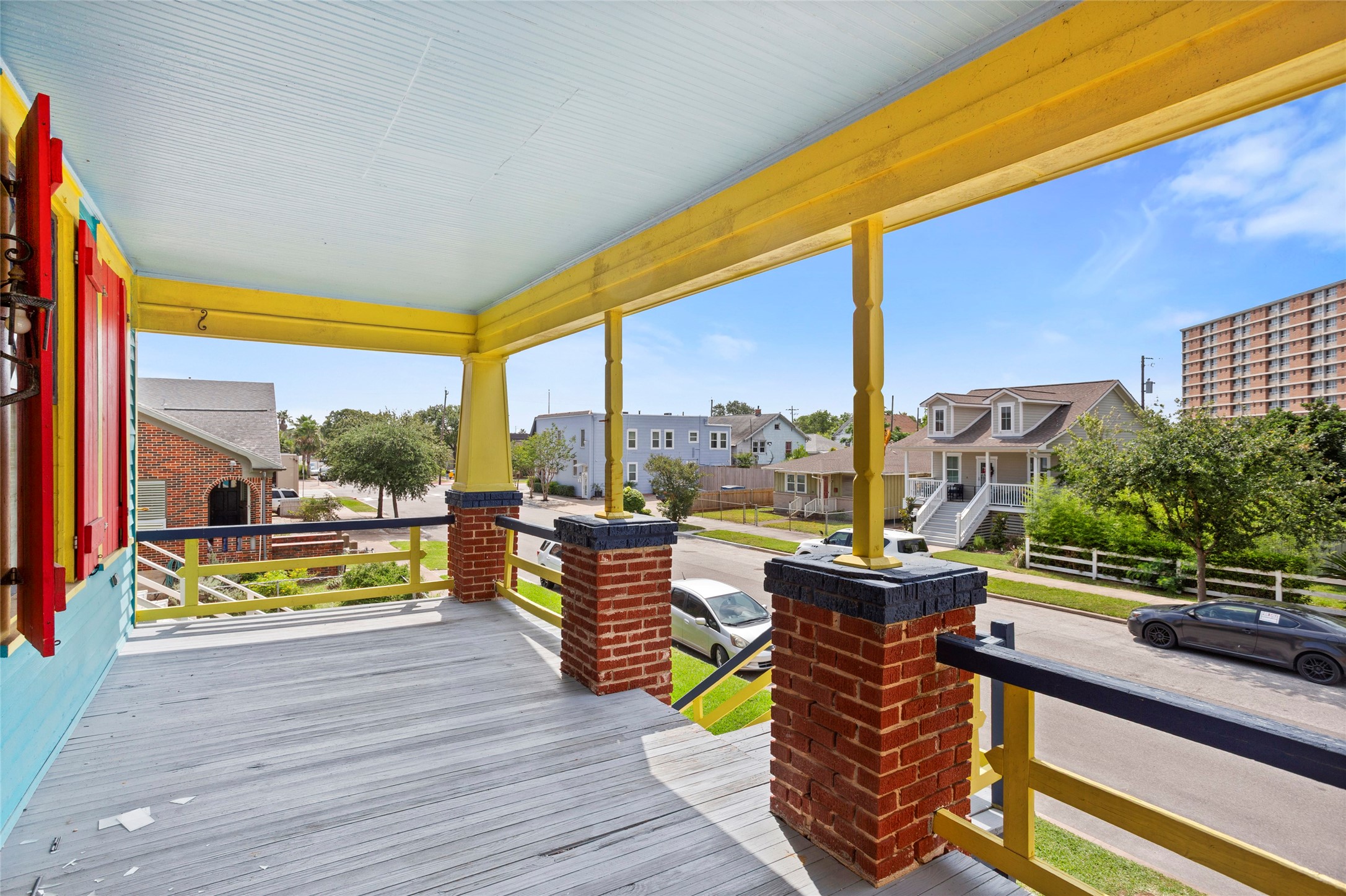 2118 Avenue K Property Photo 3