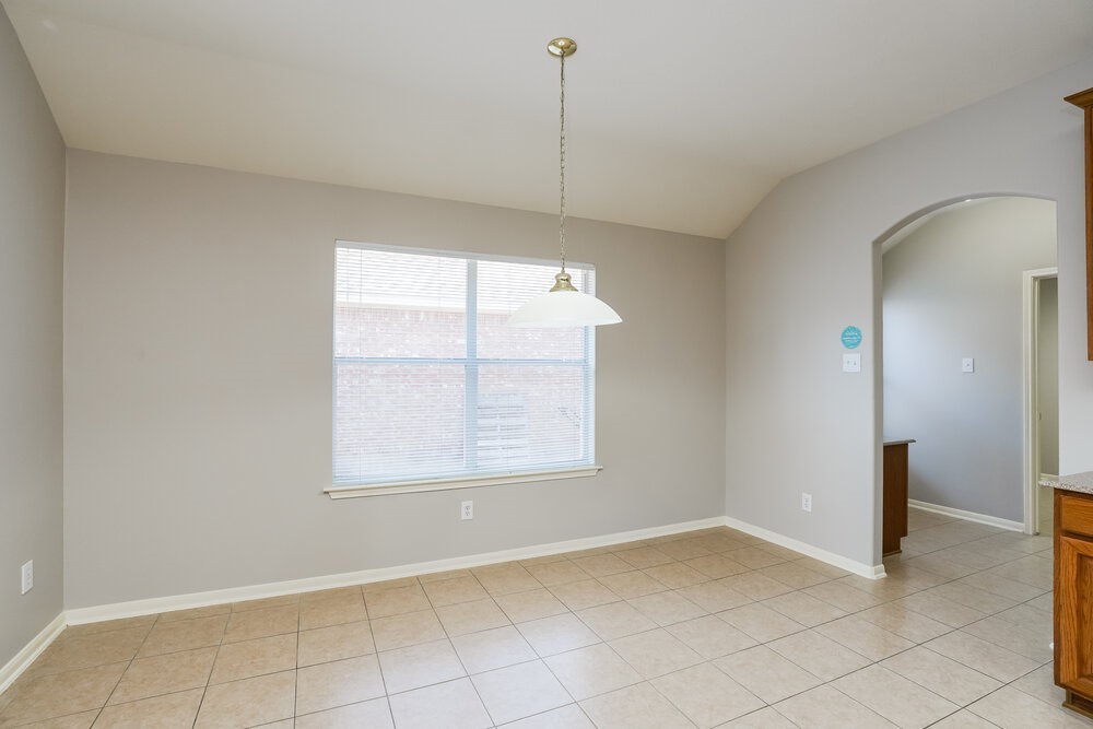 26019 Chapman Falls Drive Property Photo 7