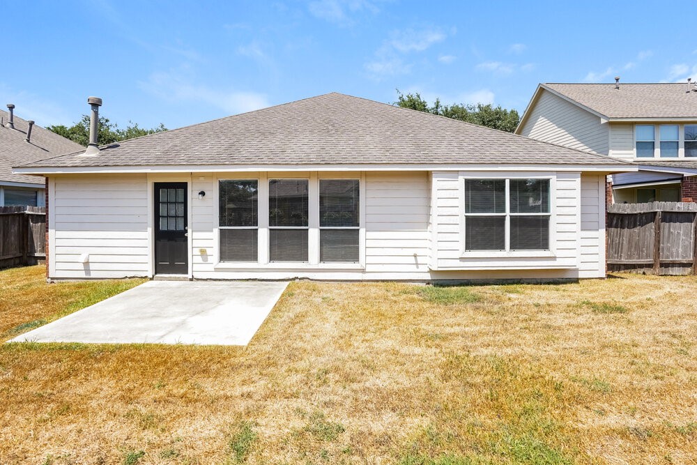 26019 Chapman Falls Drive Property Photo 15
