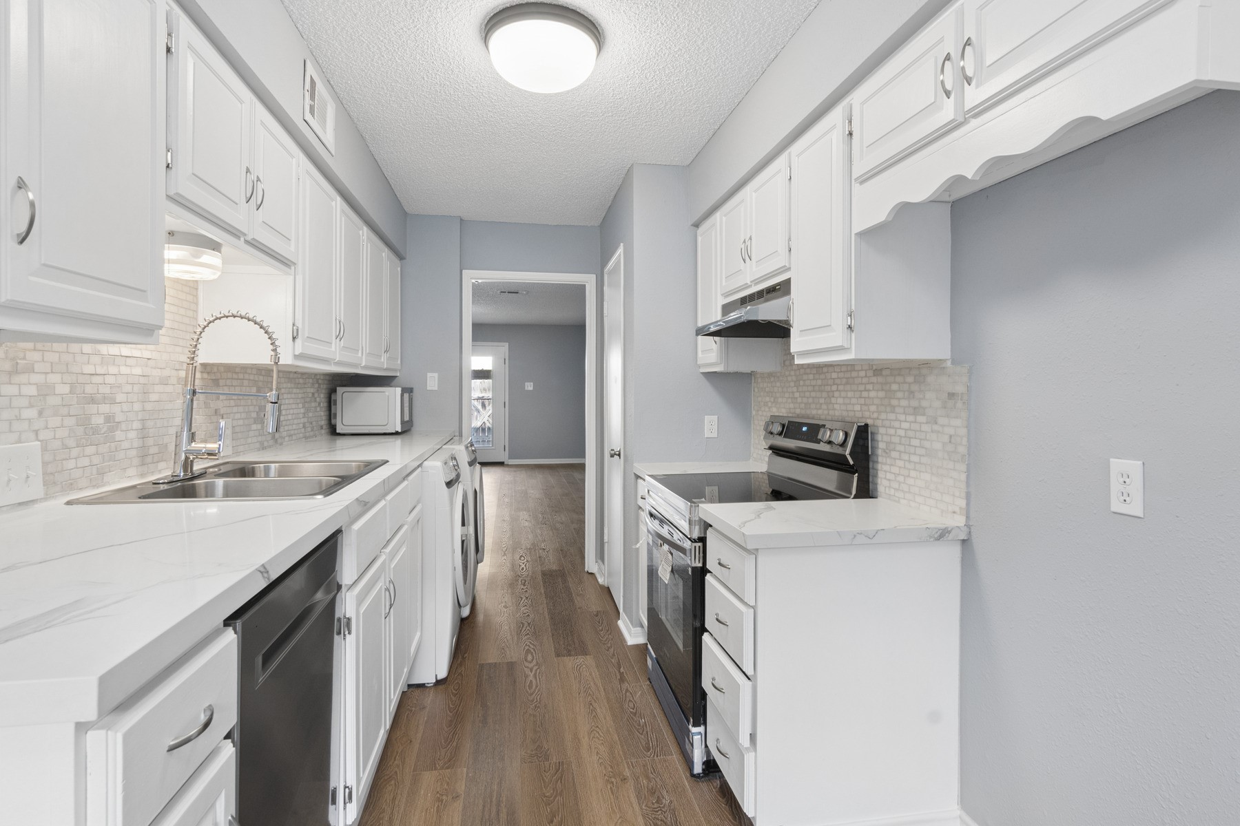 14447 Misty Meadow Lane Property Photo 9