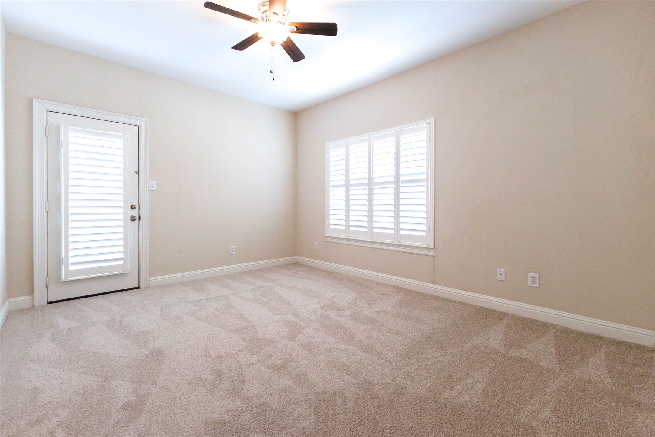 12 Versante Court Property Photo 16