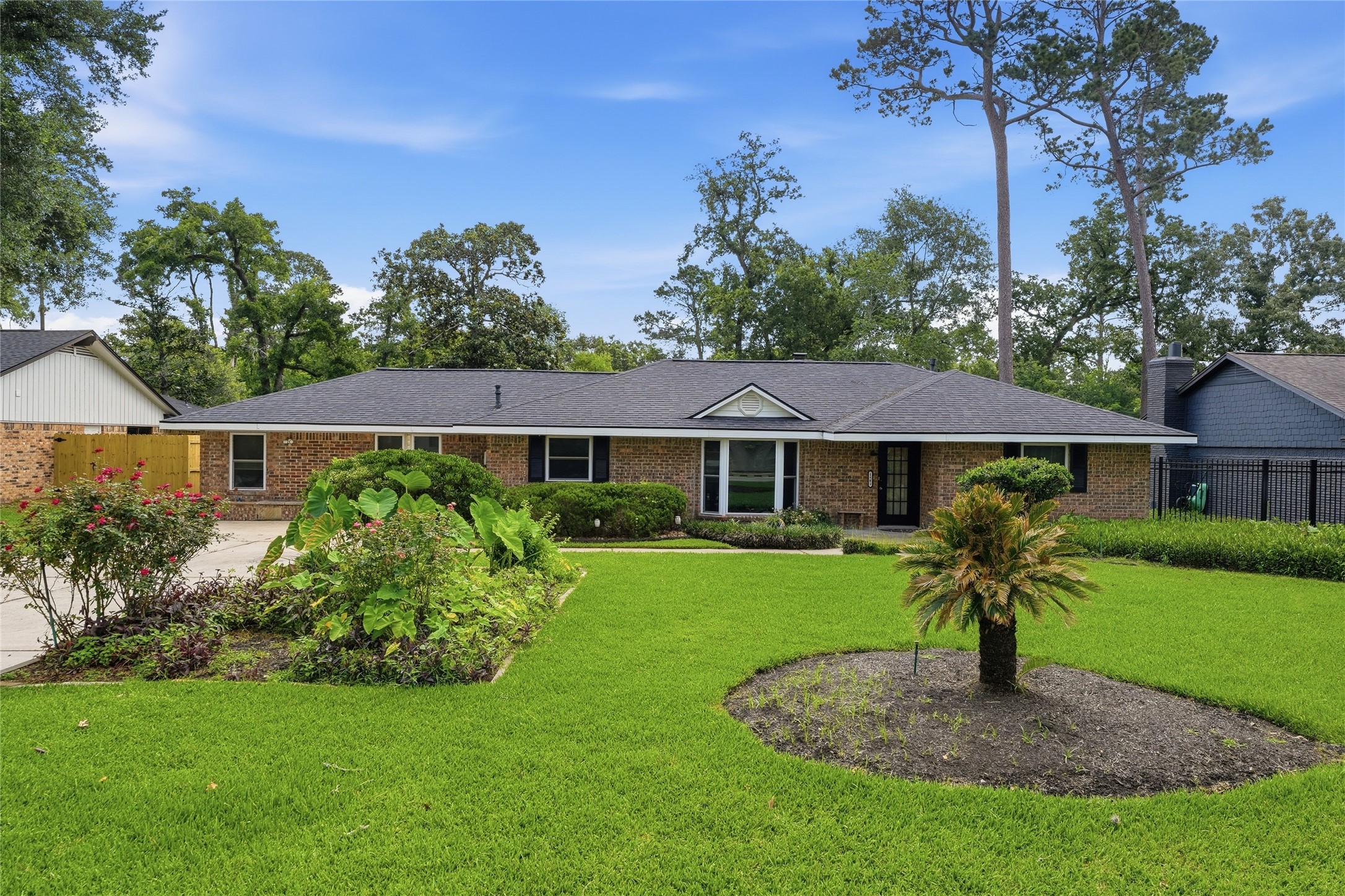 1302 Chestnut Ridge Road Property Photo