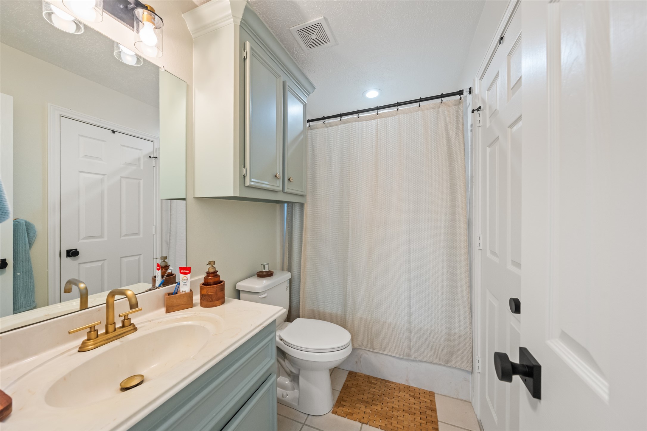 17 Bentwood Drive Property Photo 37