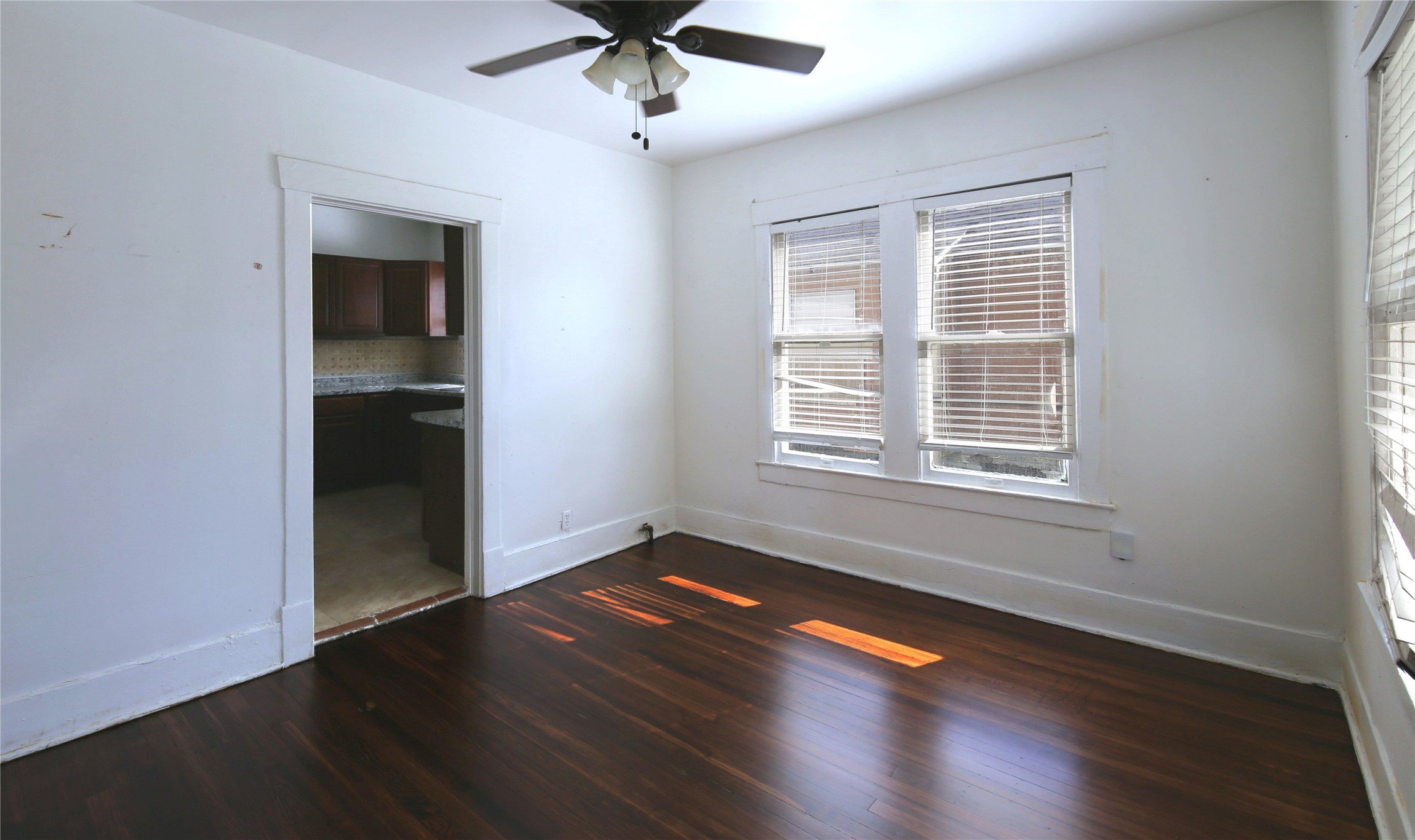 120 N Edgewood Property Photo 3