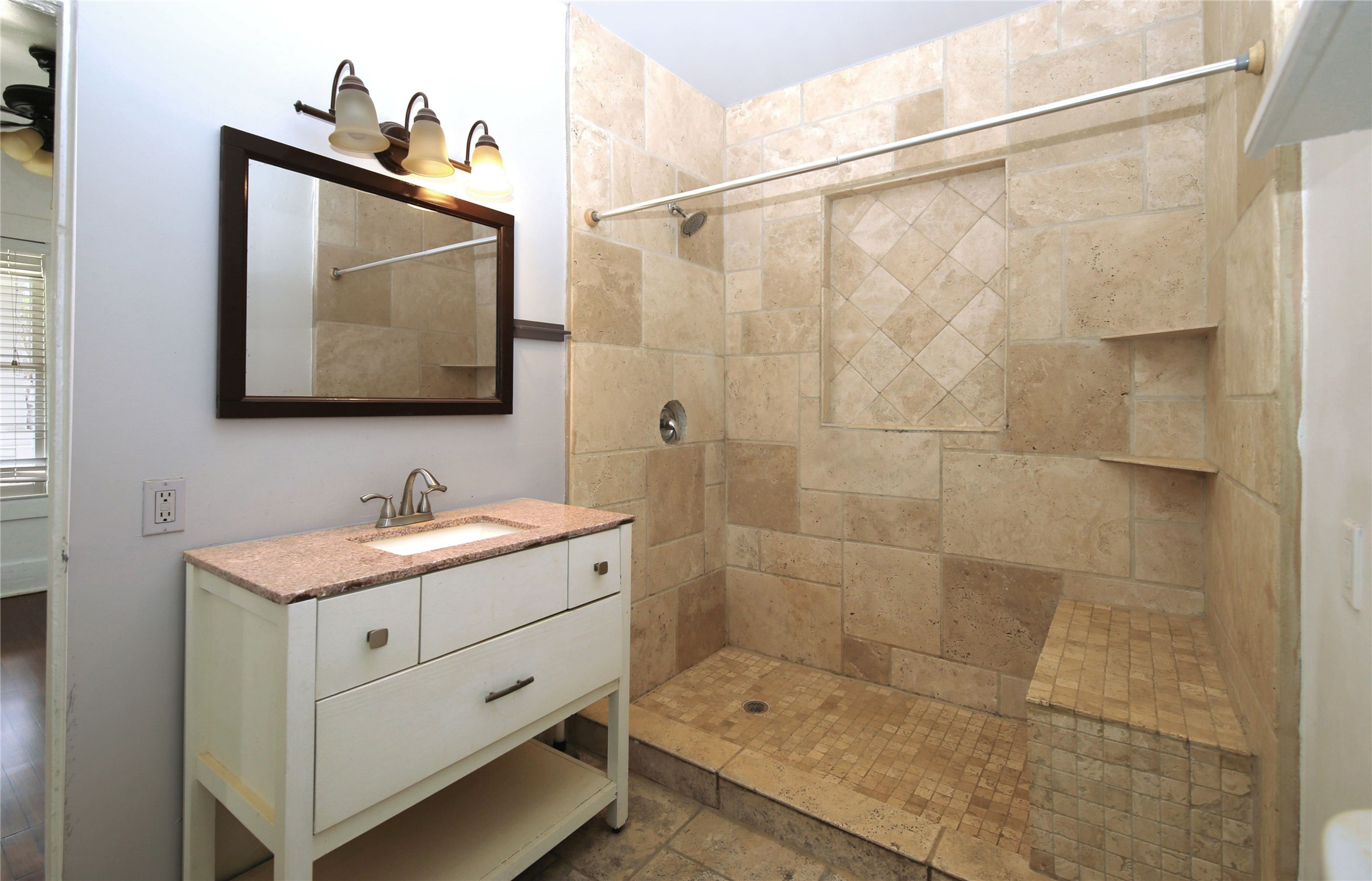 120 N Edgewood Property Photo 10