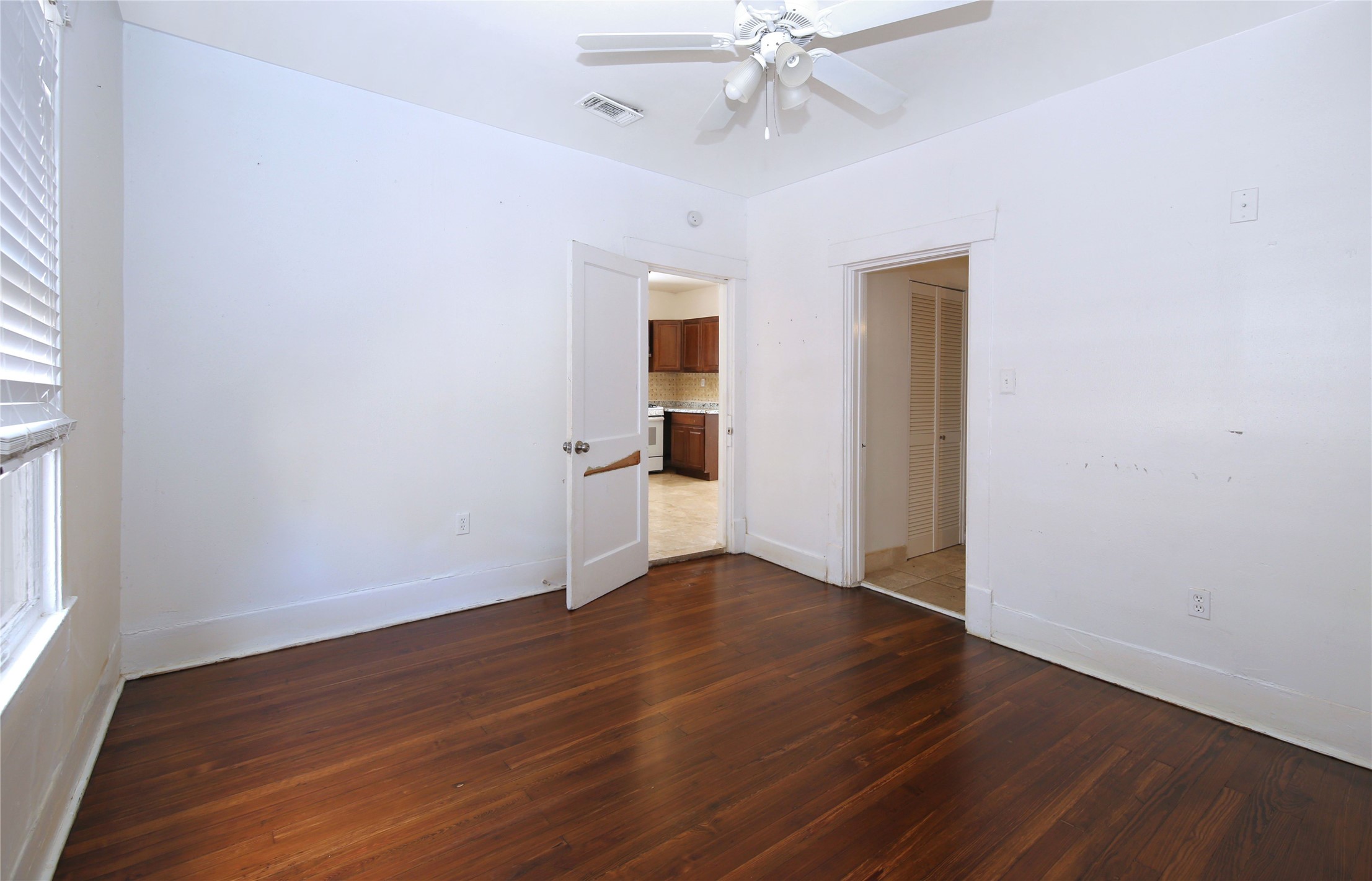 120 N Edgewood Property Photo 12