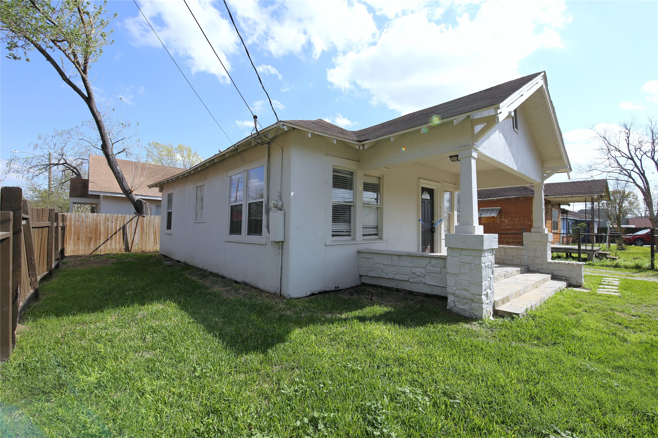 120 N Edgewood Property Photo 14
