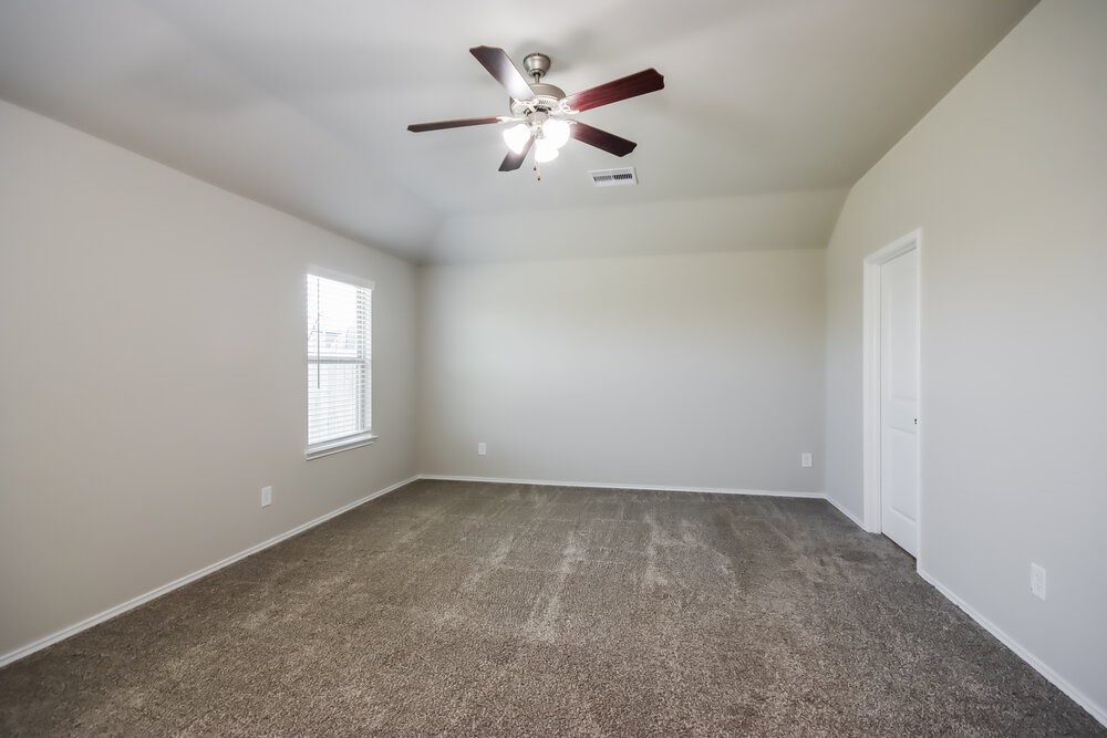 20117 Lecrete Mill Drive Property Photo 7