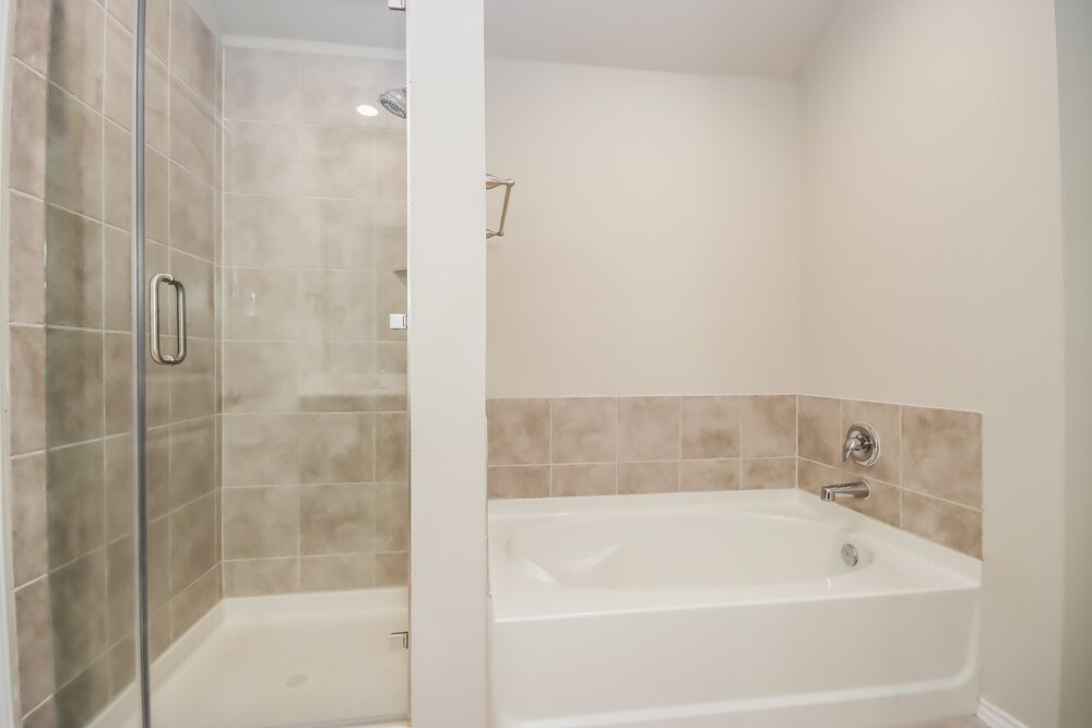 20117 Lecrete Mill Drive Property Photo 15