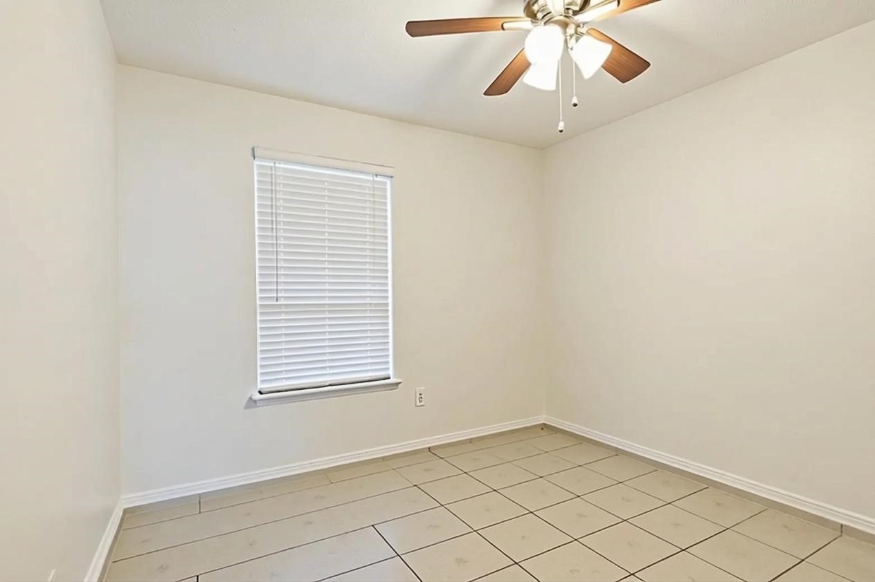 15258 Ferness Lane Property Photo 10