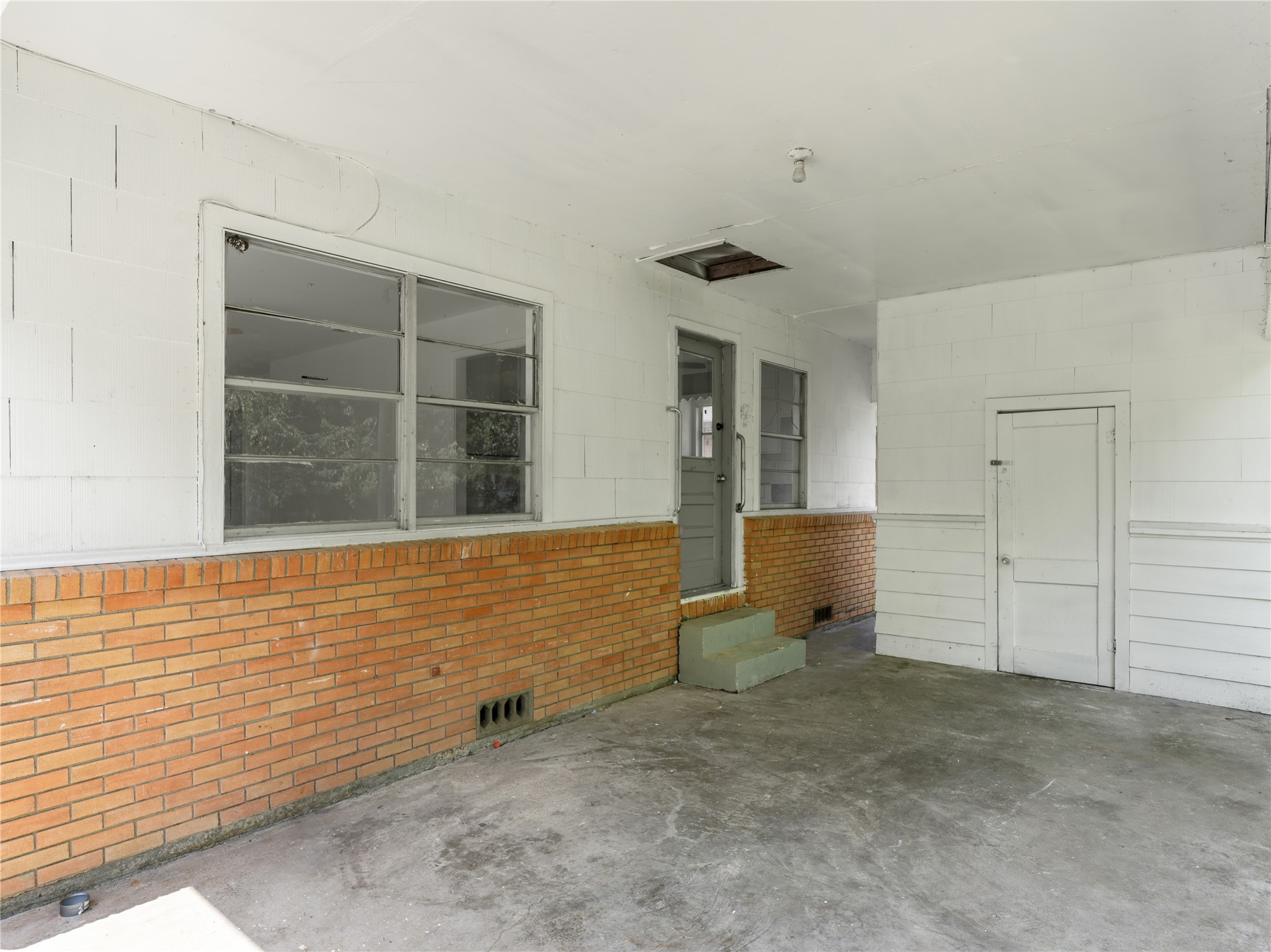 2616 Elm Avenue Property Photo 8