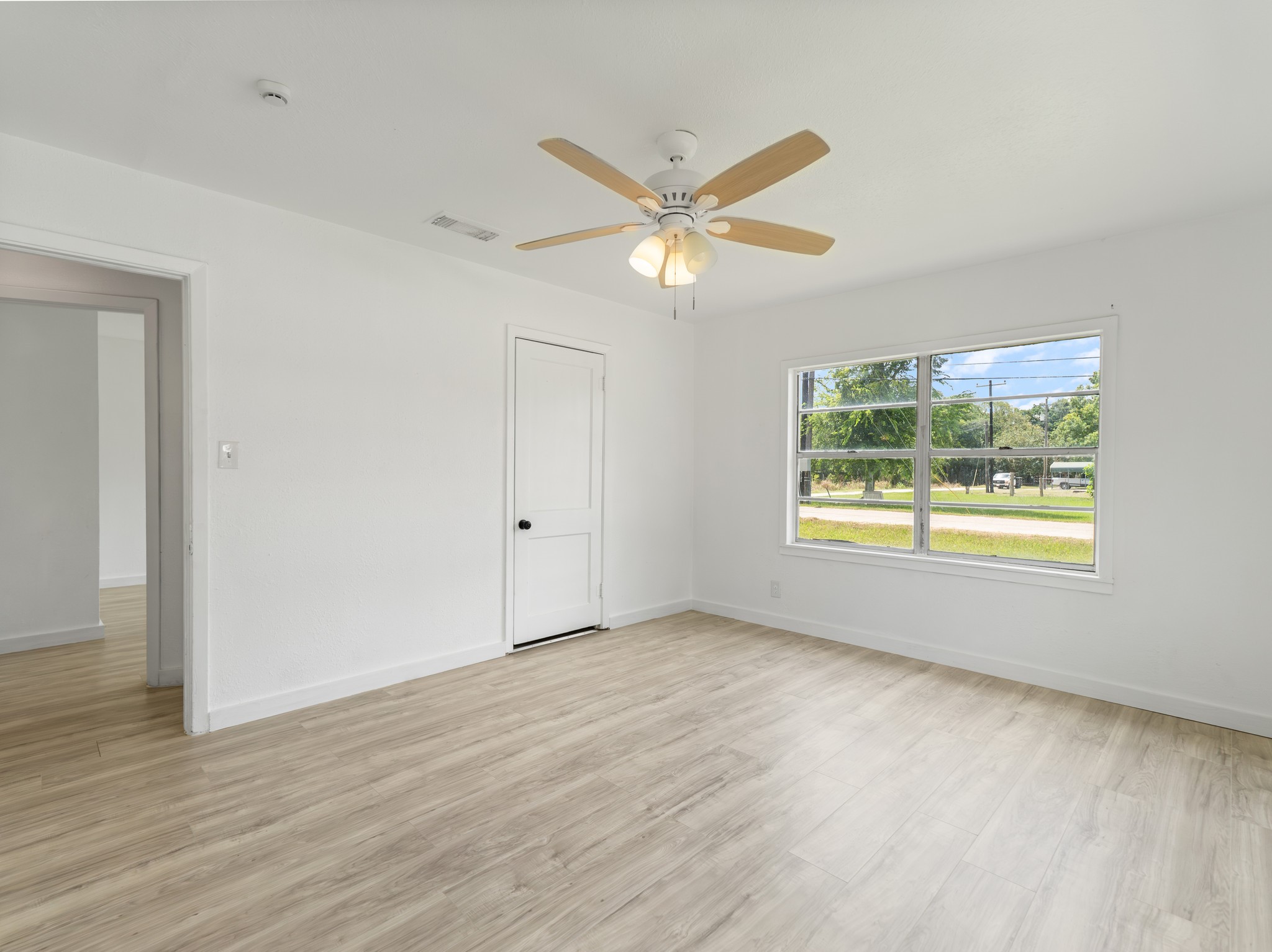 2616 Elm Avenue Property Photo 12