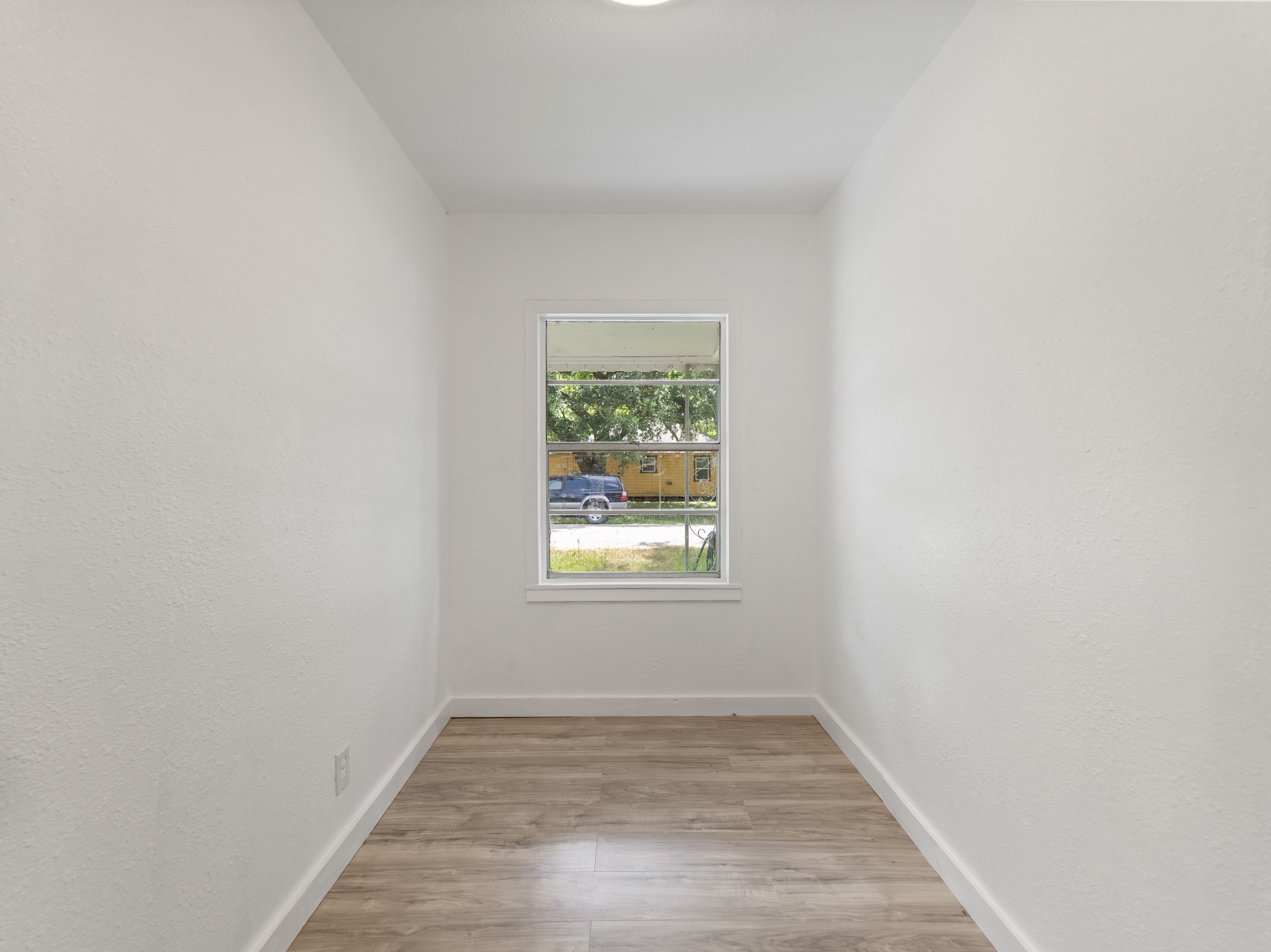 2616 Elm Avenue Property Photo 17