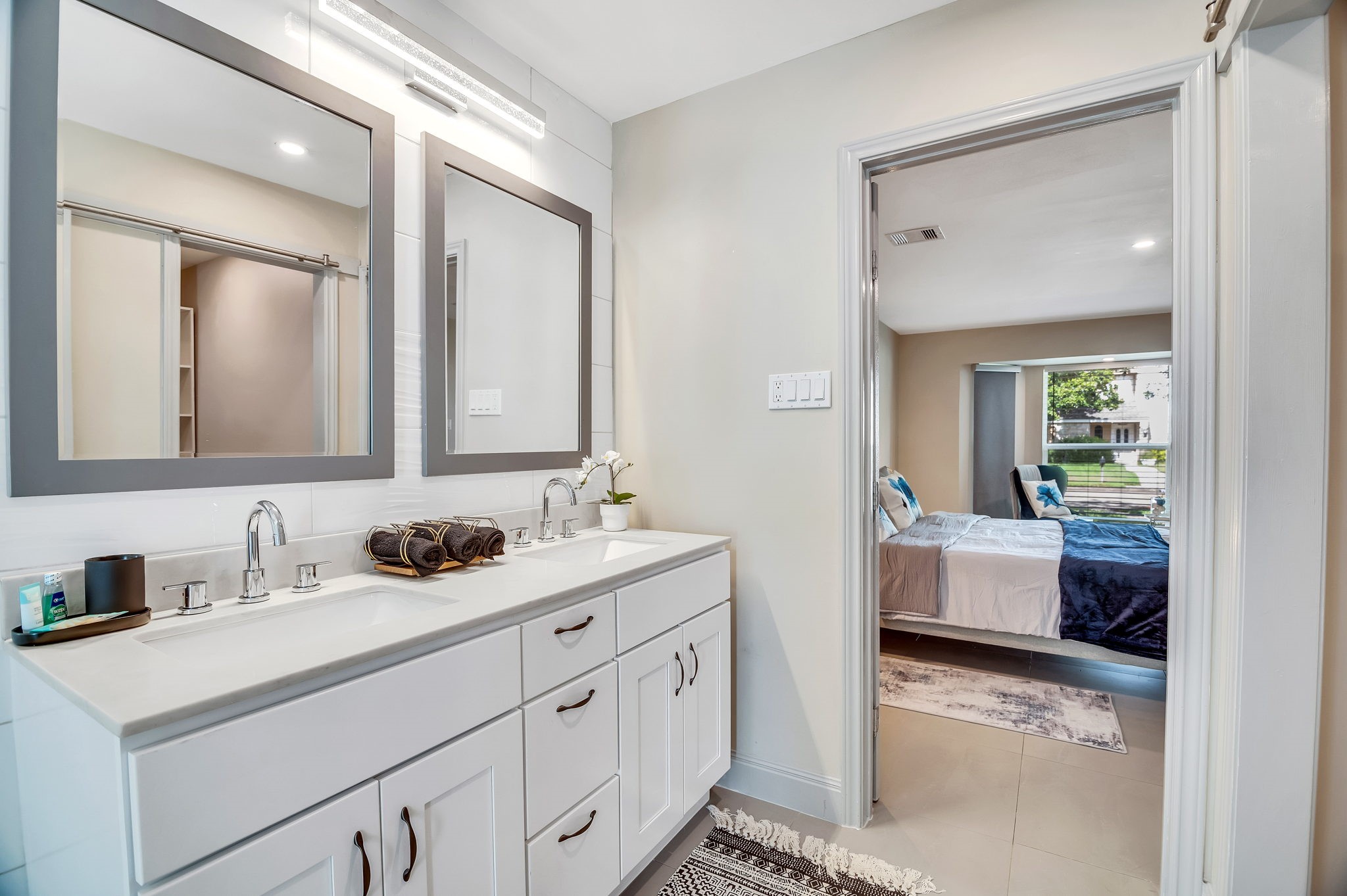 711 Abbotswood Court Property Photo 11
