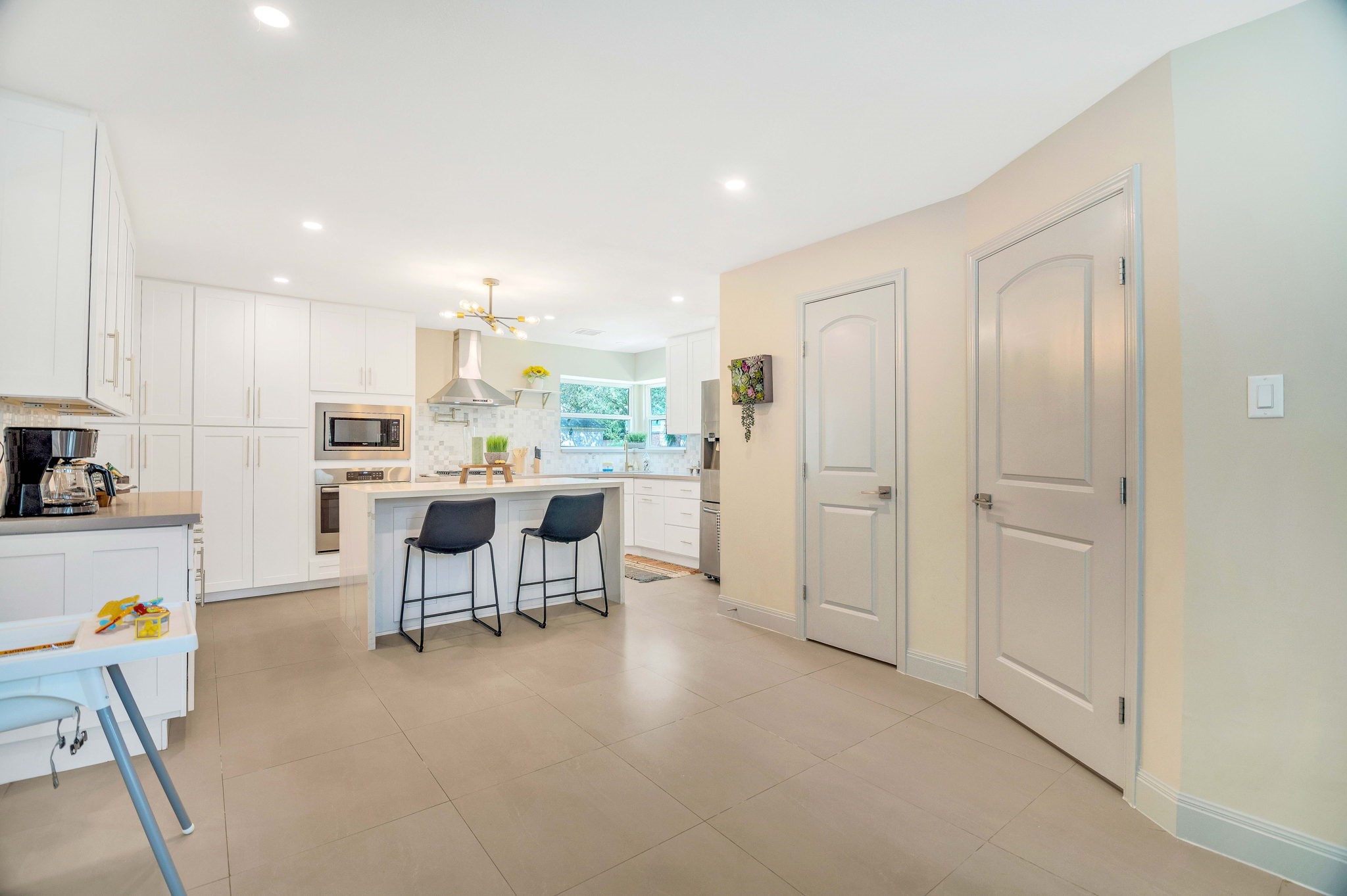 711 Abbotswood Court Property Photo 17