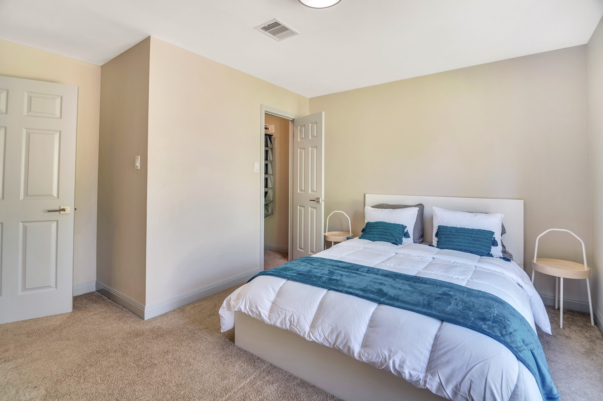 711 Abbotswood Court Property Photo 34
