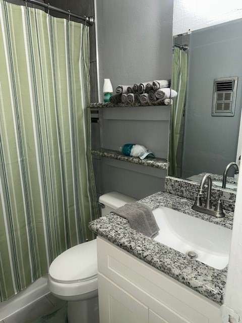 10902 Segrest Drive Property Photo 4