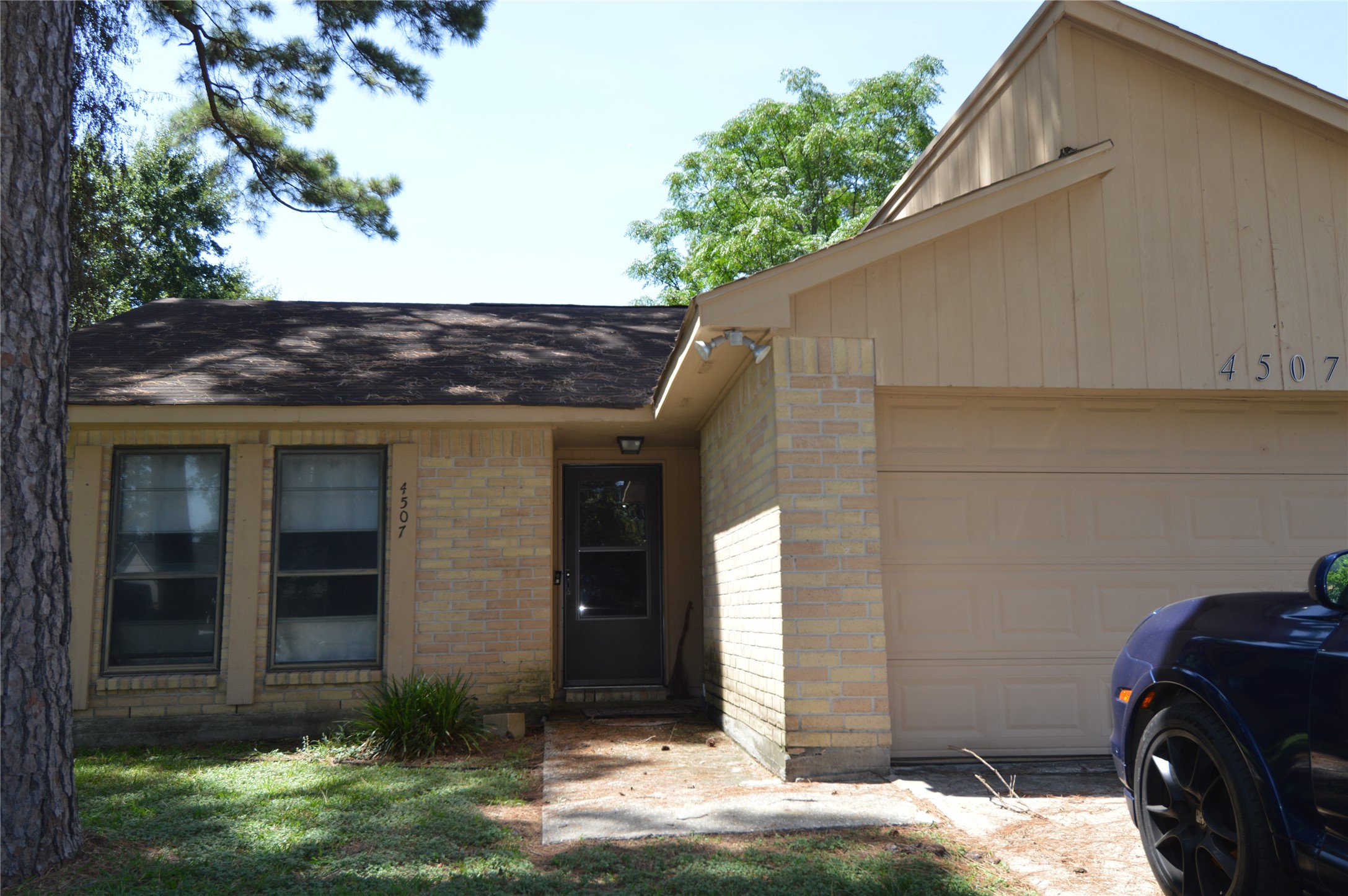 4507 Monteith Drive Property Photo 2
