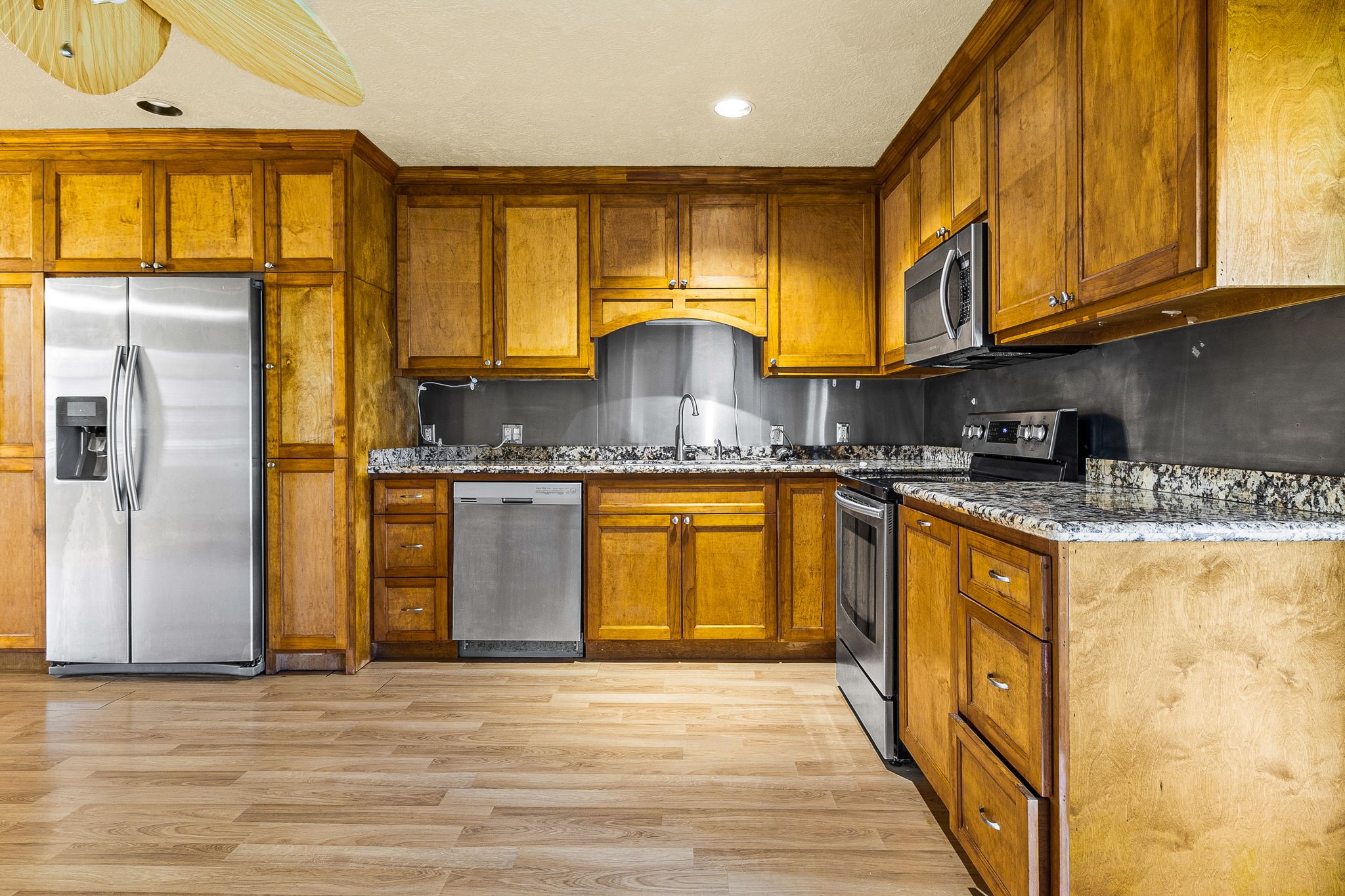 210 Kathy Lane Property Photo 4