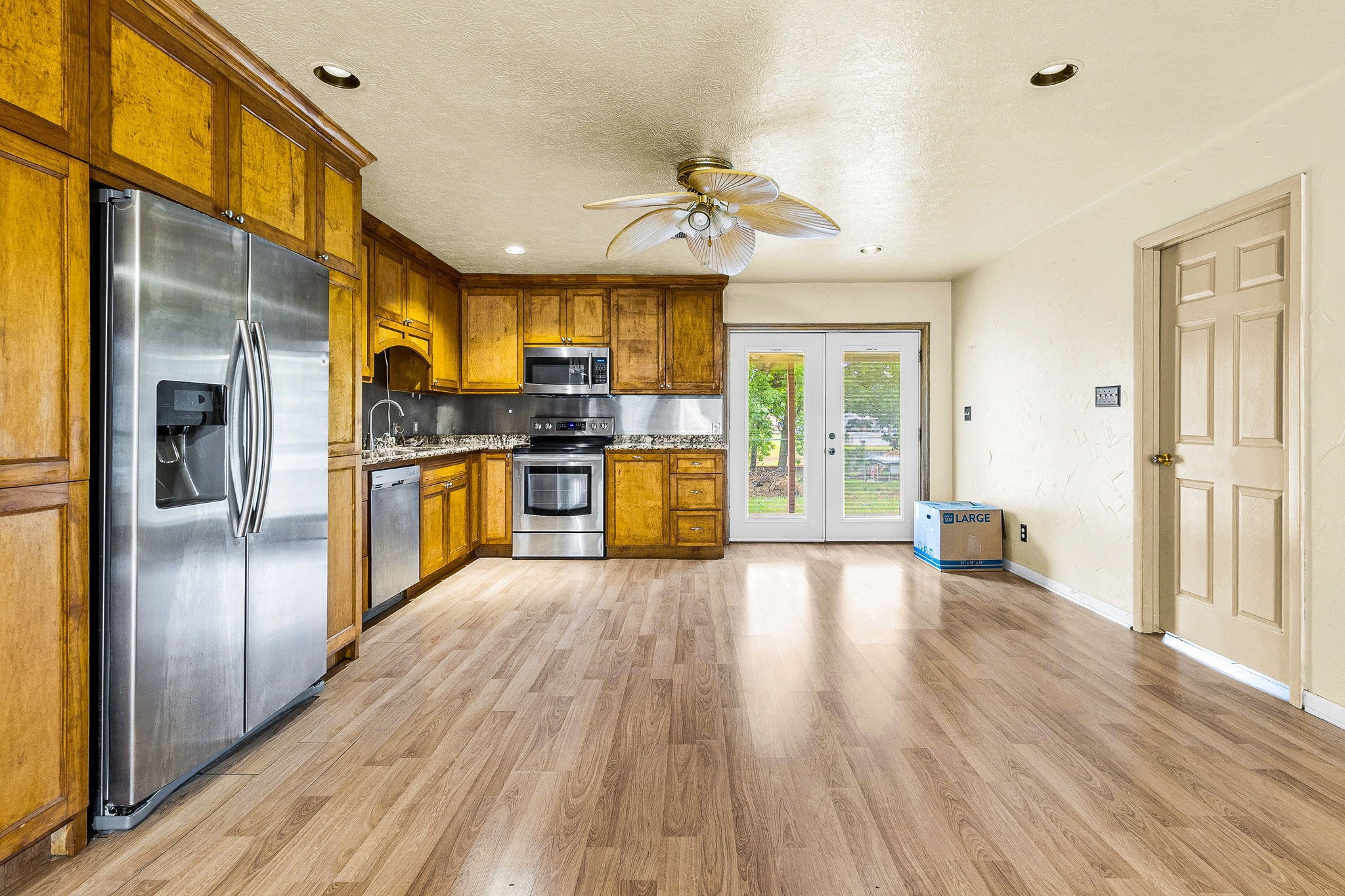 210 Kathy Lane Property Photo 6
