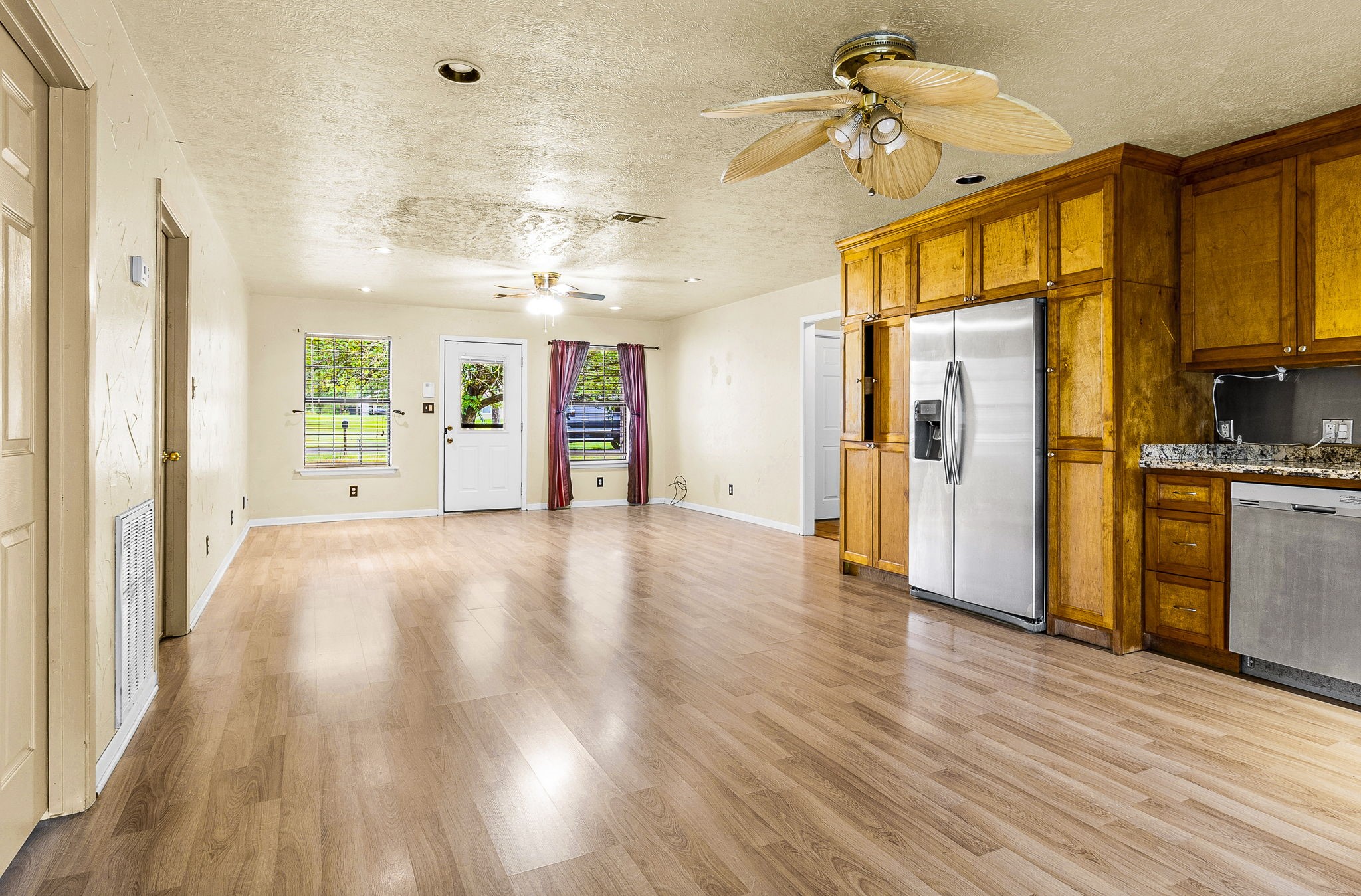 210 Kathy Lane Property Photo 7