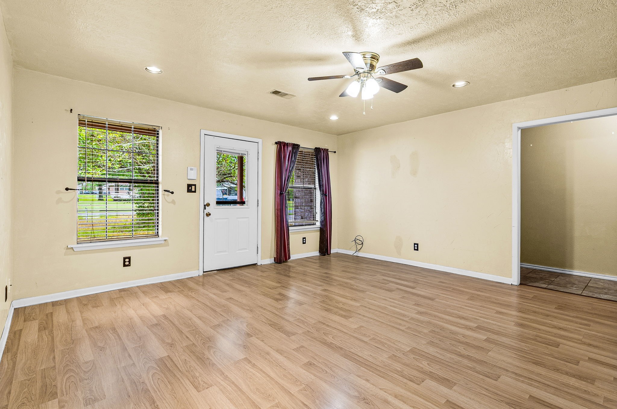 210 Kathy Lane Property Photo 10