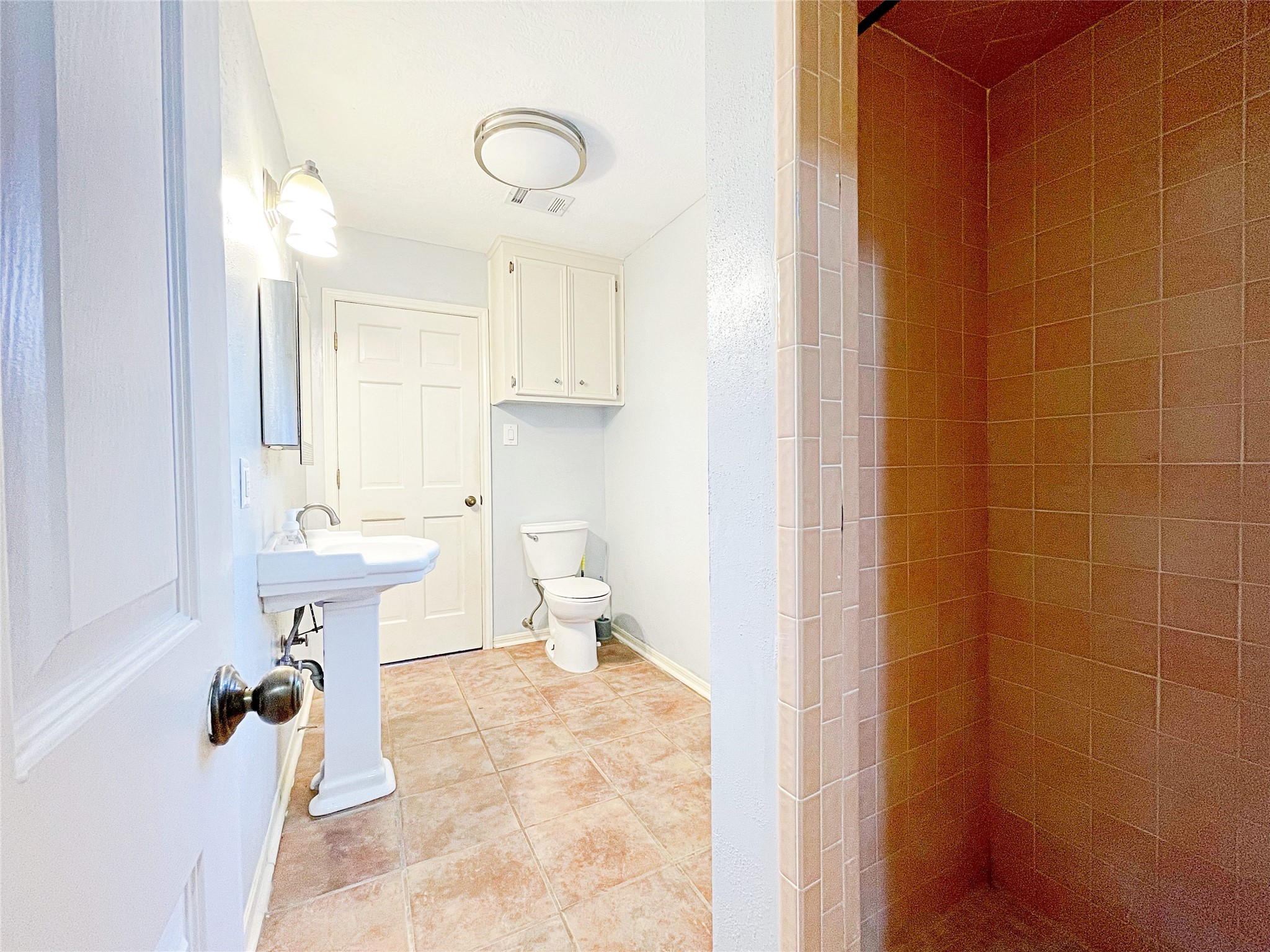 3000 Shadow Lawn Property Photo 10
