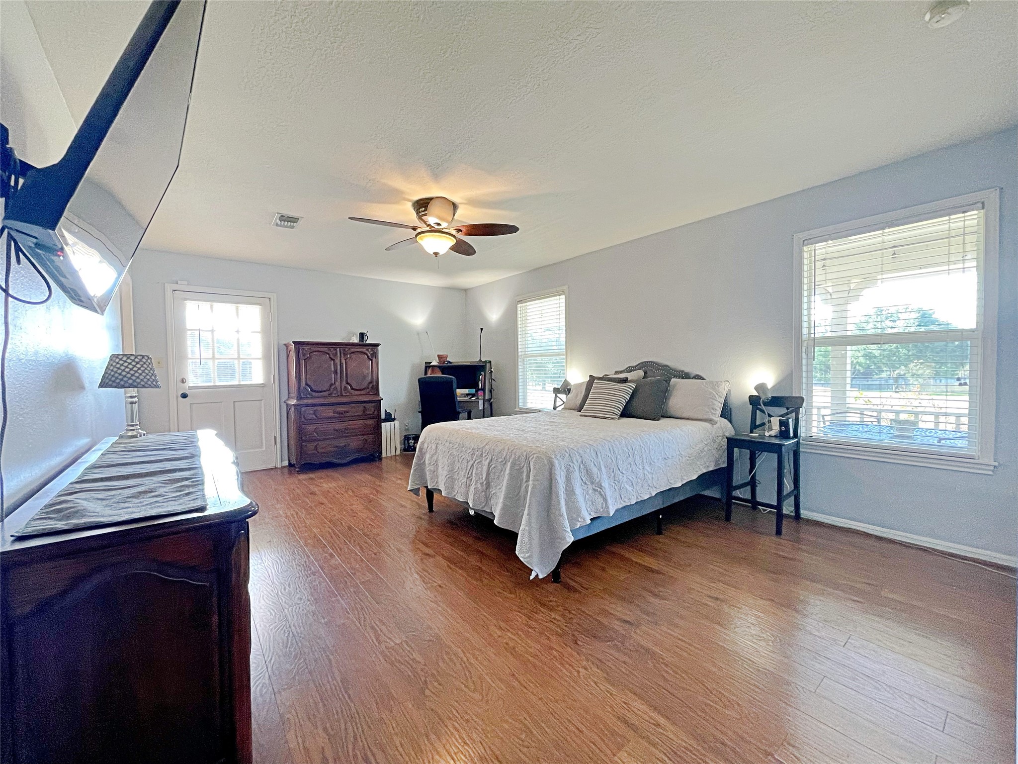 3000 Shadow Lawn Property Photo 13
