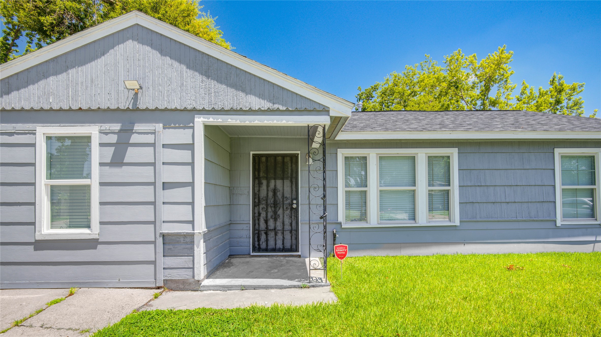 8921 Oak Knoll Lane Property Photo 4